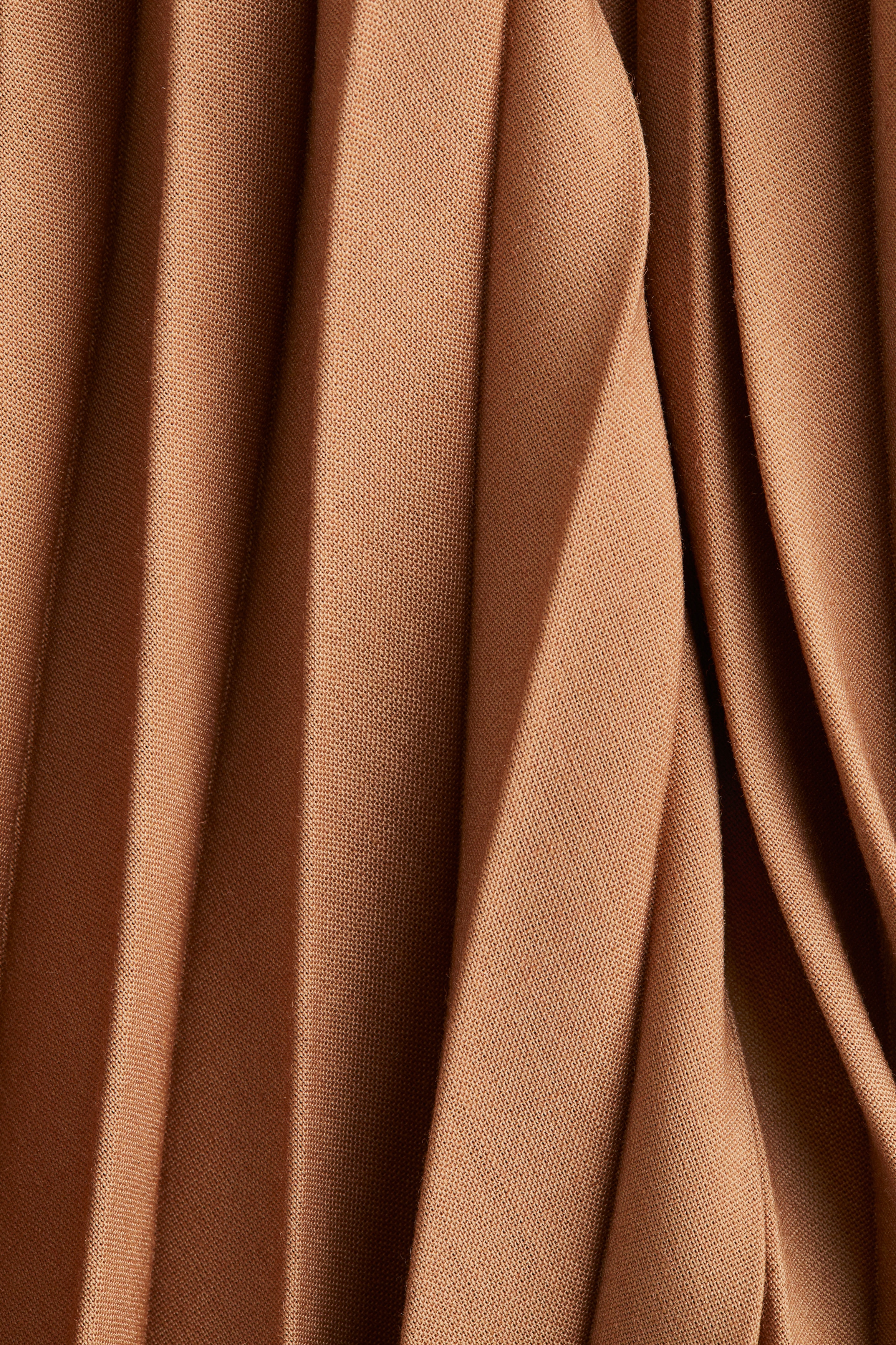Pleated skirt