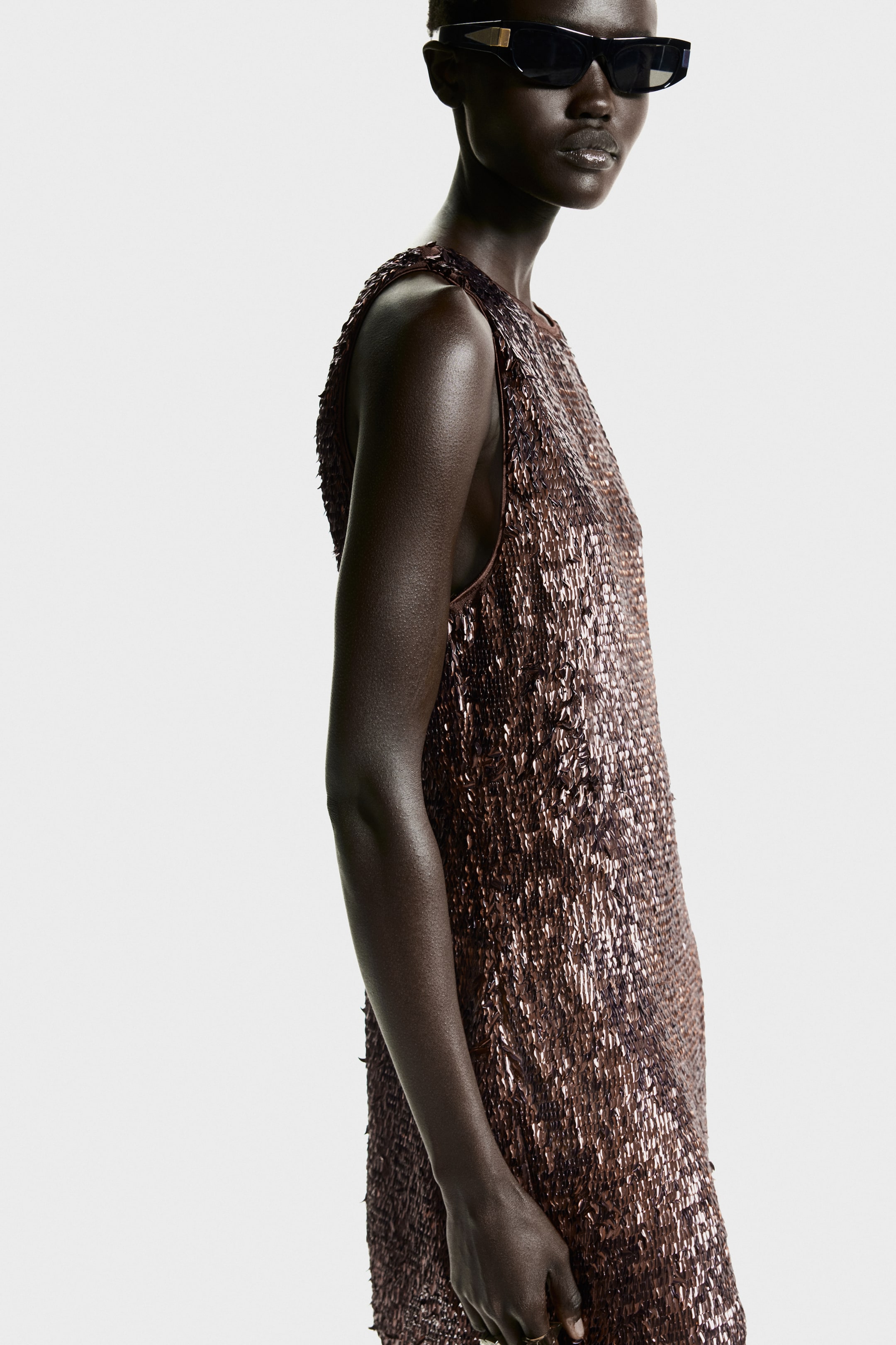 Ampliar la imagen: Vestido de lentejuelas - Ciruela chocolate - Ladies | H&M MX 5