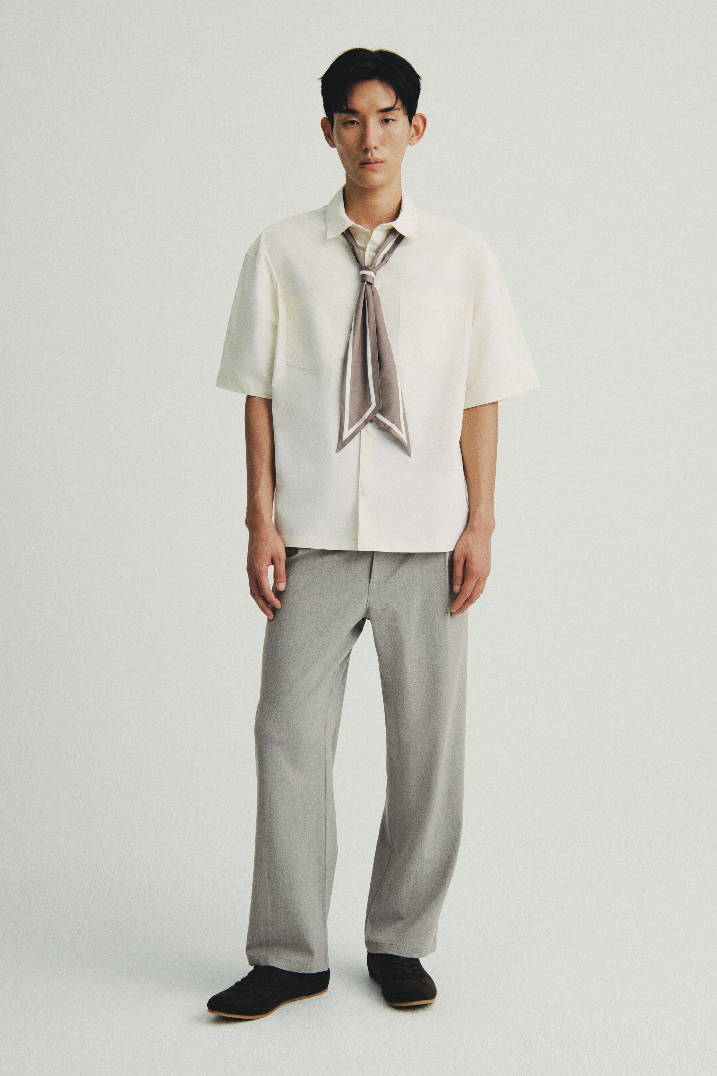 Loose Fit Trousers - Dusty beige