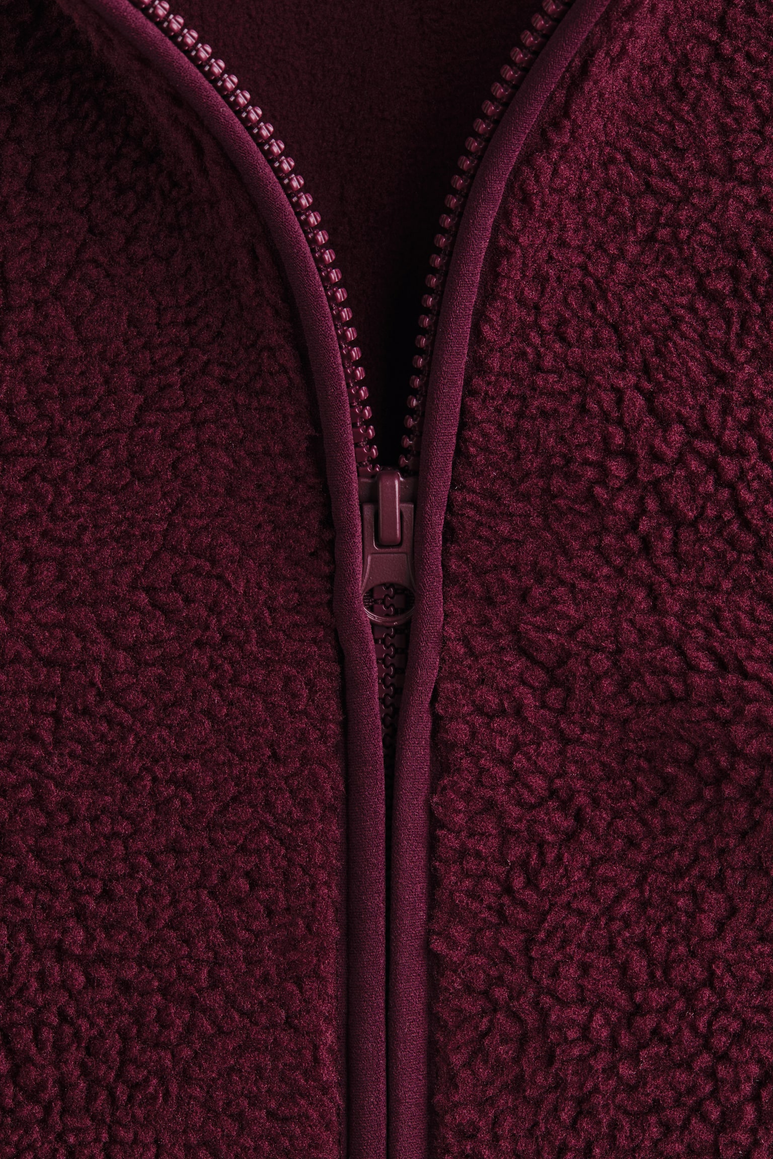 Женский жилет H&M Move Loose-Fit Teddy Fleece Sports, цвет: Вишнёвый красный — фото 2