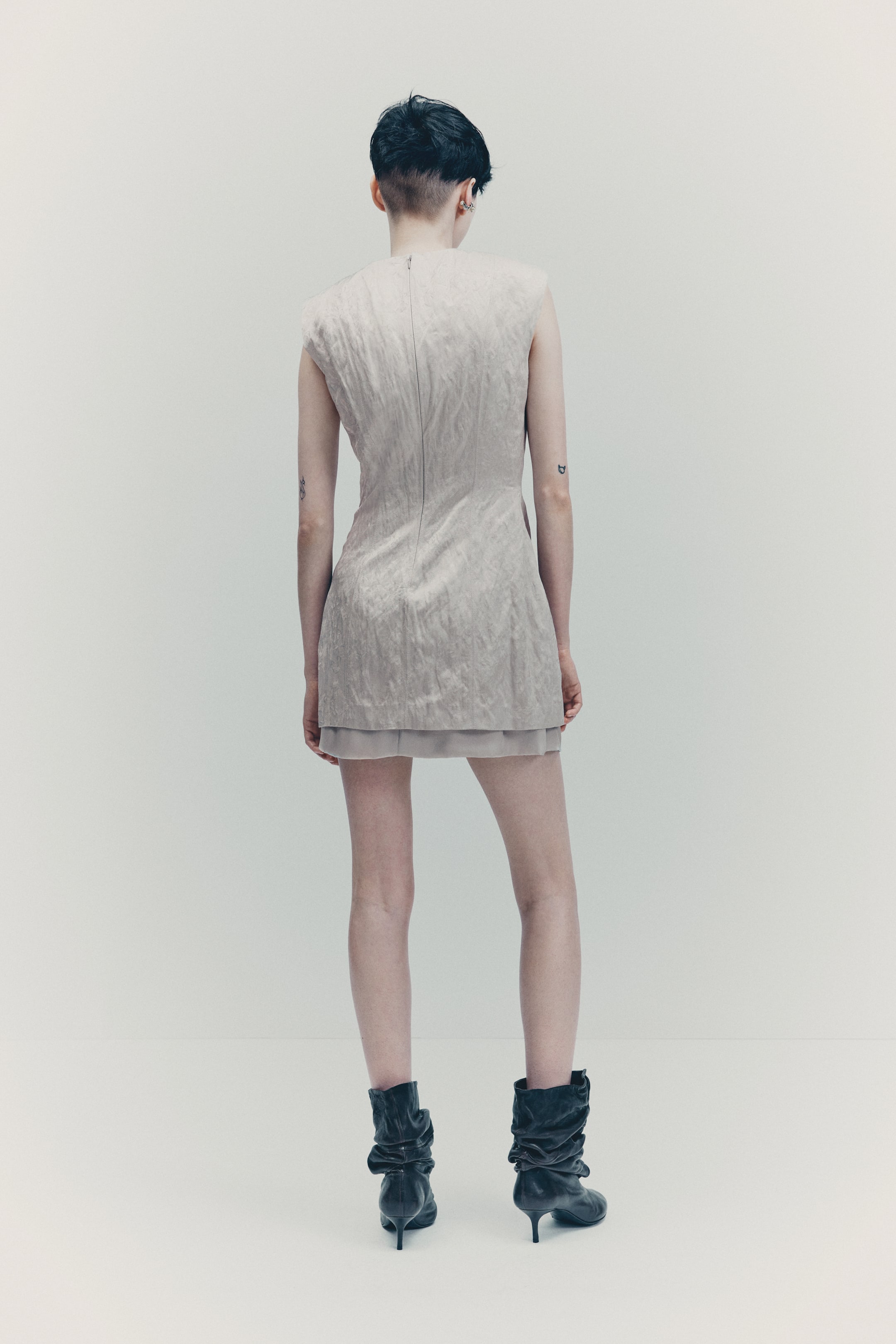 View larger image: Jacquard-weave dress - Light greige - Ladies | H&M SG 4