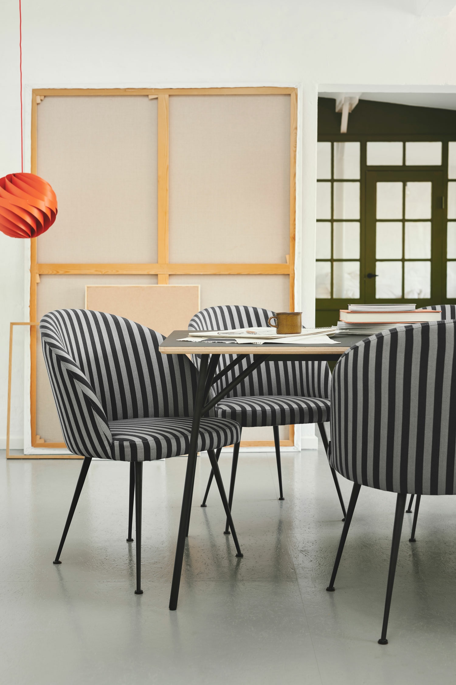 Holly Spisebordsstol - Straight Latte Black