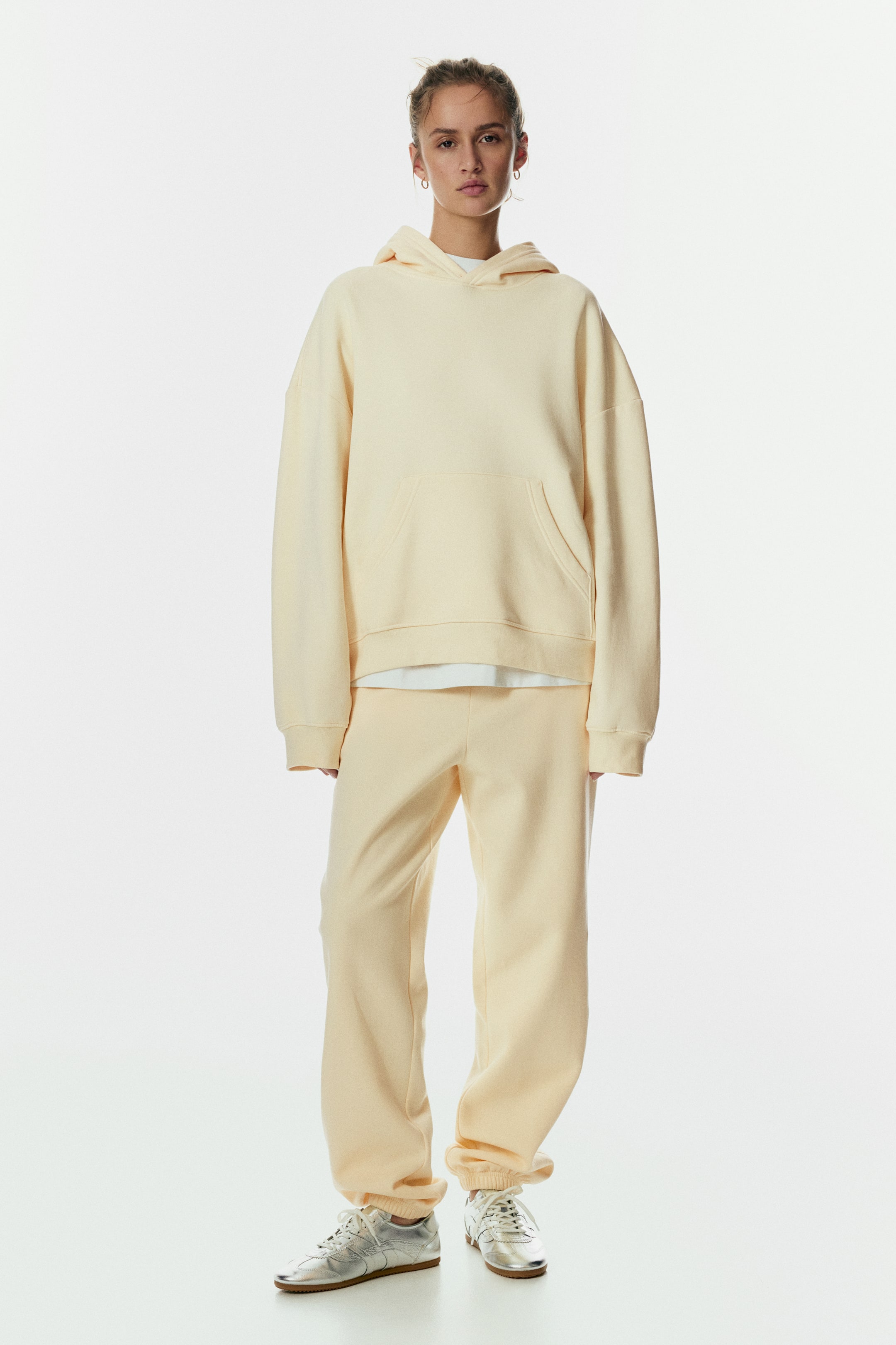 이미지 확대 보기: 코튼 블렌드 스웨트 팬츠 - 라이트 옐로 - 여성 | H&M KR 1