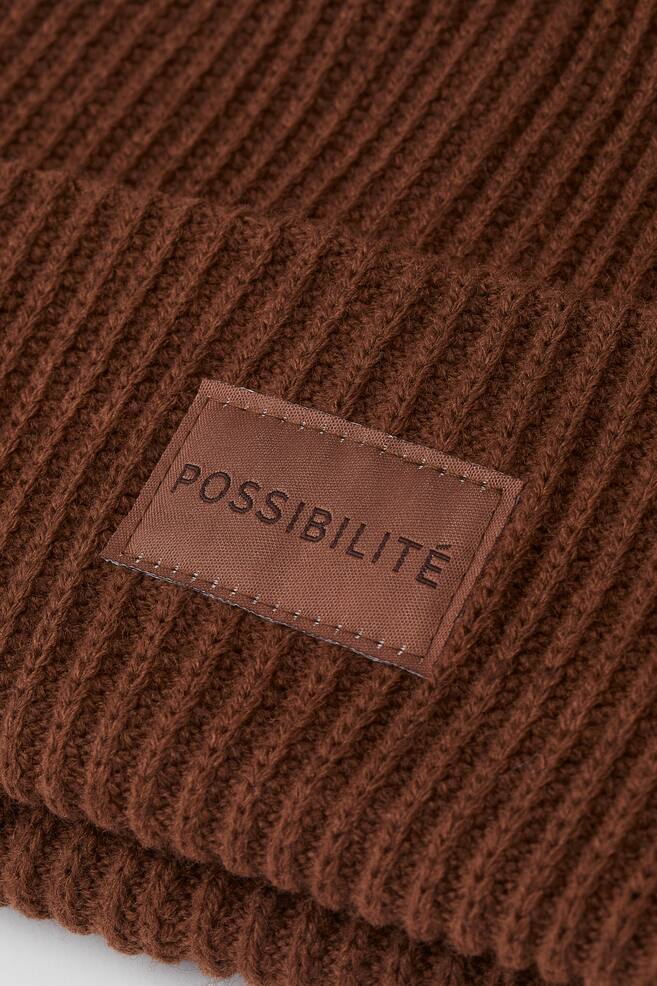 Knitted hat - Dark brown/White/Black/Possibilité/Beige/Better days/dc/dc/dc - 2