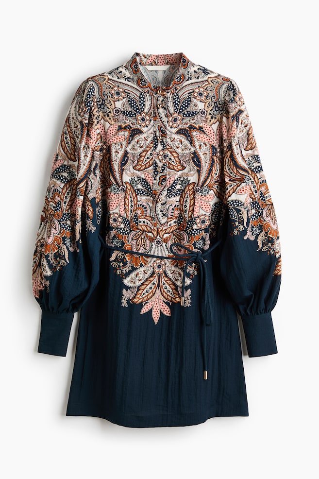 Robe avec ceinture à nouer - Bleu foncé/motif cachemire - 1
