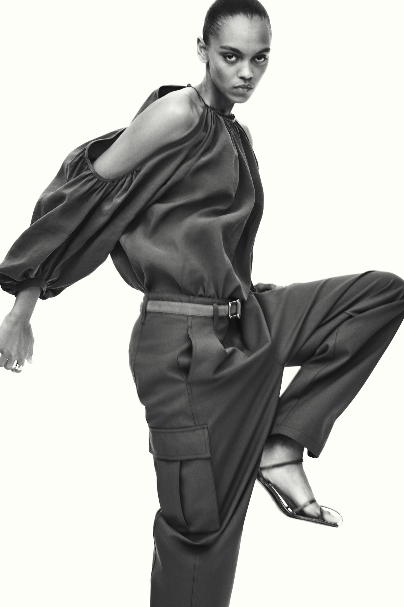 Barrel-leg cargo trousers - Dark khaki green/Dark brown - 1