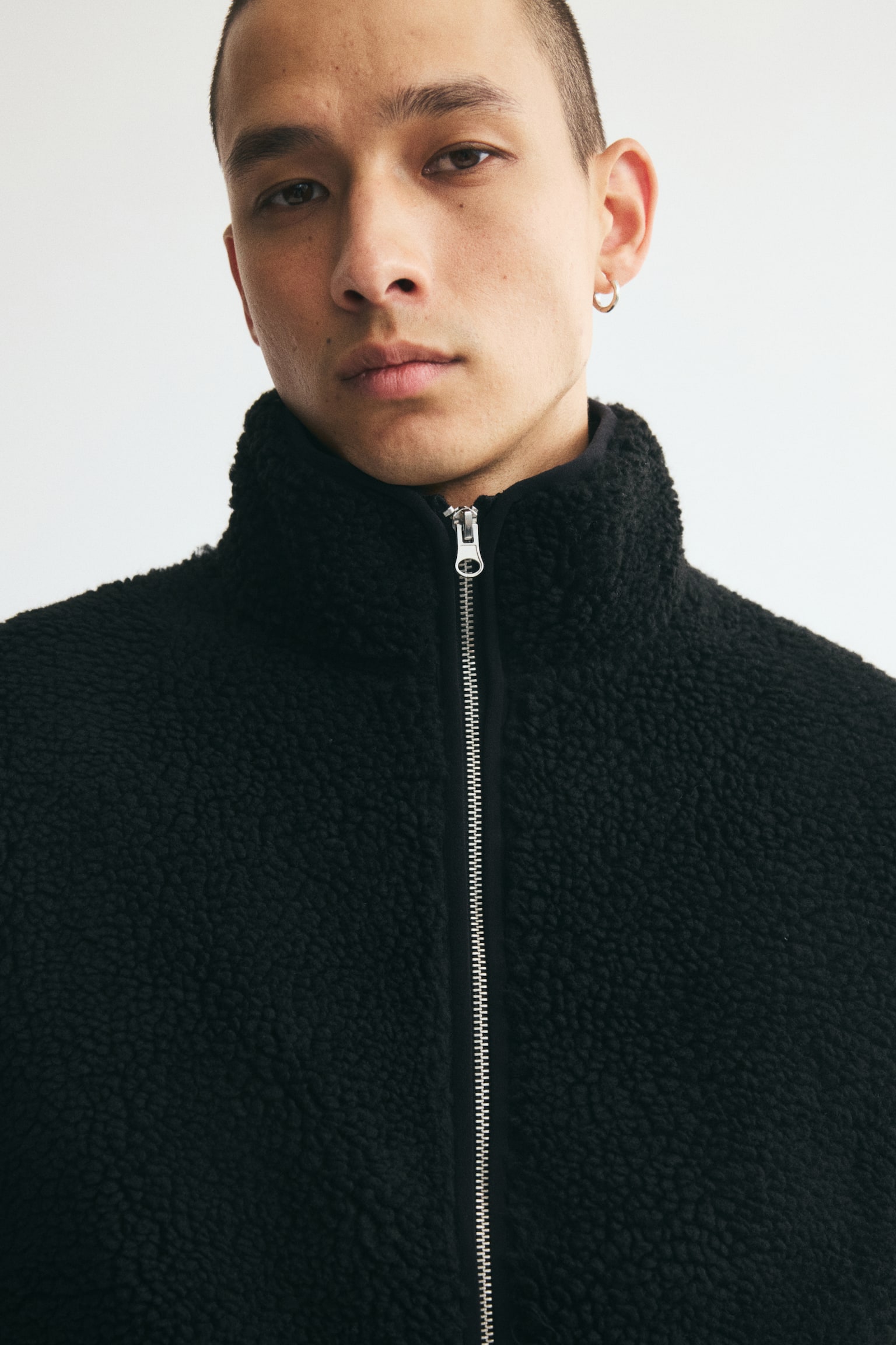 Мужская куртка H&M Teddy Fleece Jacket with Zipper, цвет: Чёрный — фото 4