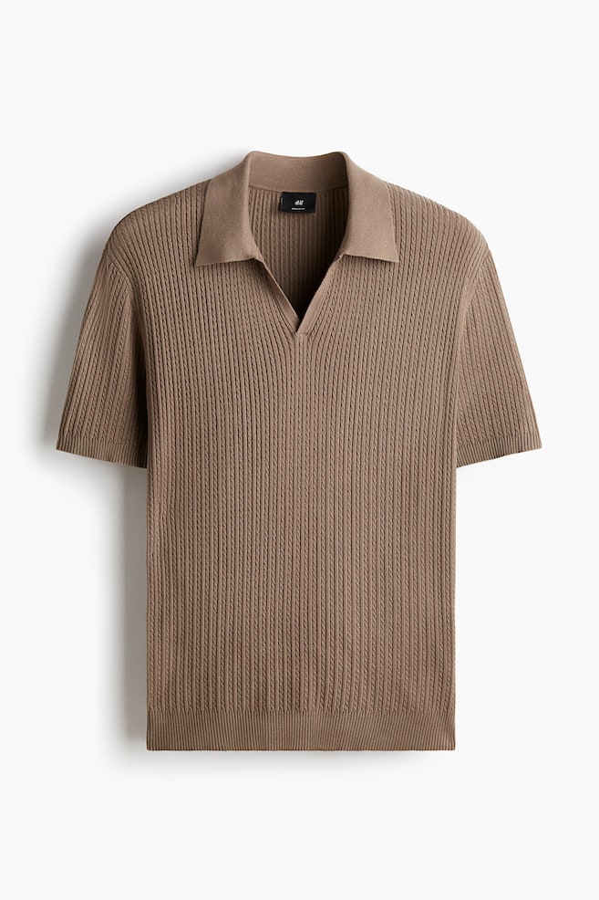 Poloshirt aus Zopfstrick in Regular Fit - Beige - 1