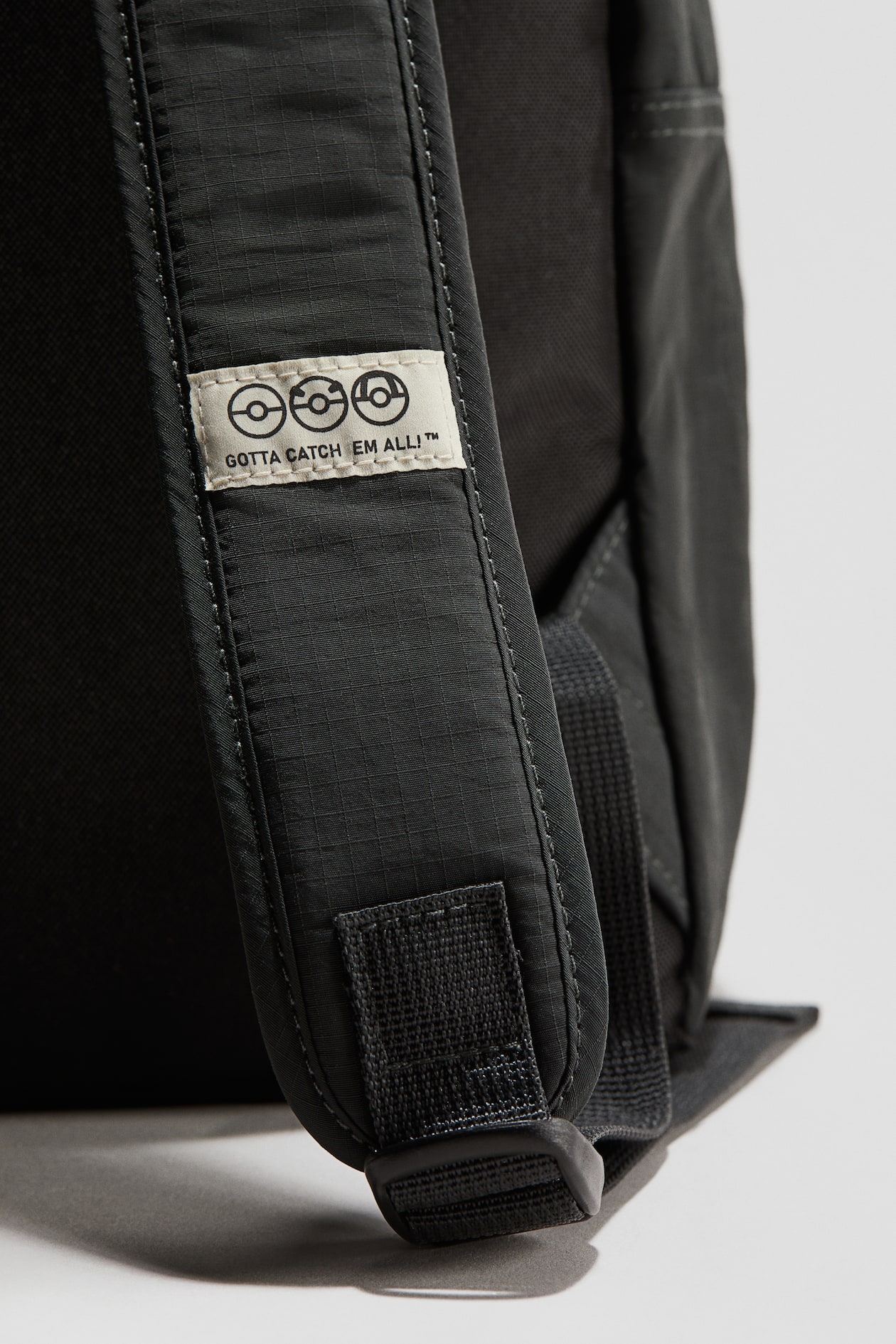 Black/Pokémon Printed backpack for kids | H&M GB