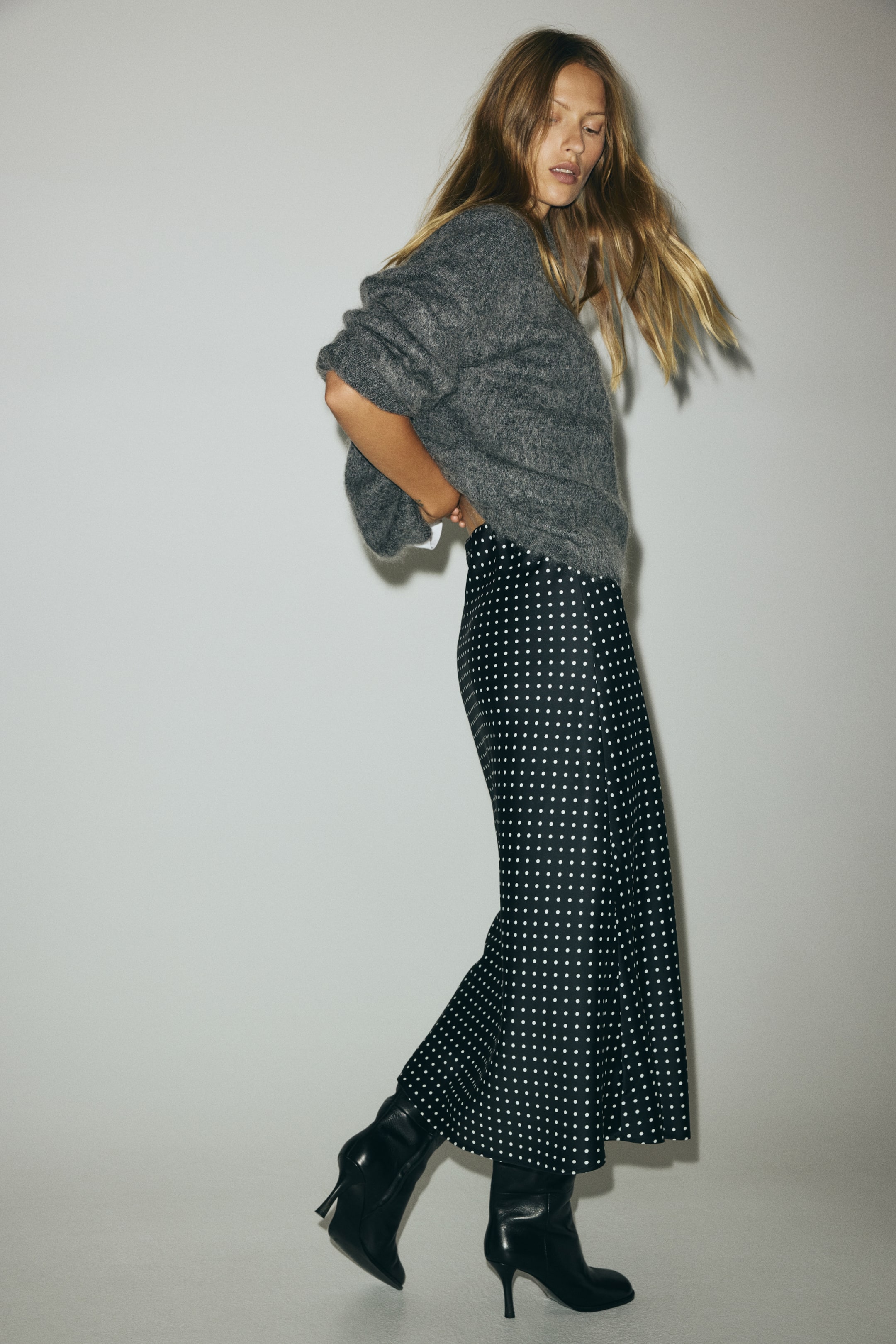 Grotere afbeelding bekijken: Midirok - Zwart/stippen - DAMES | H&M NL 1