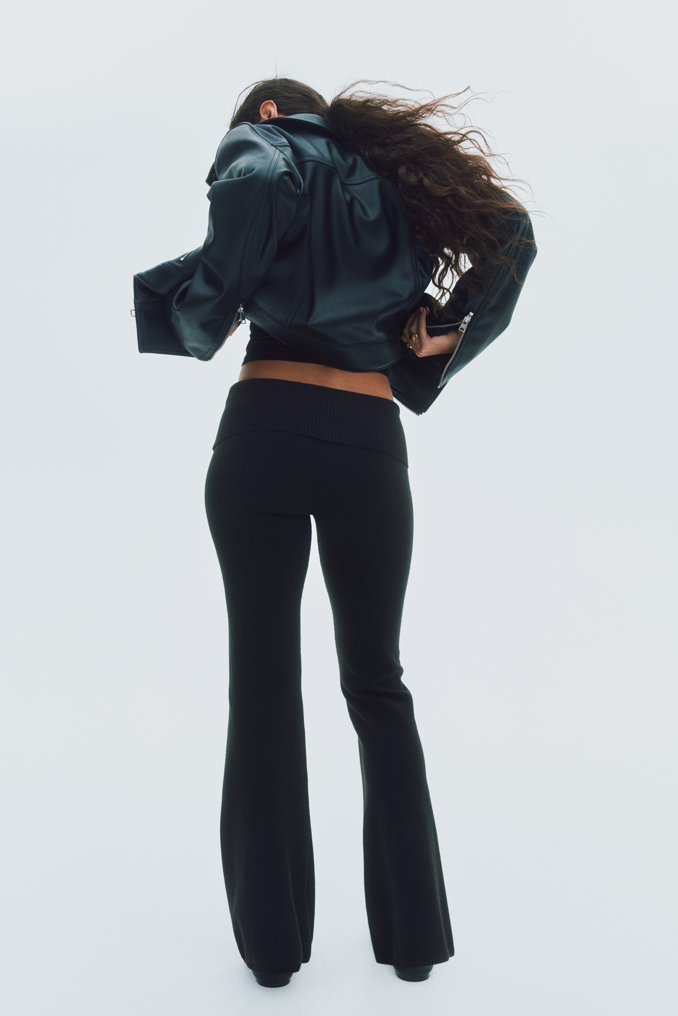Knitted yoga pants