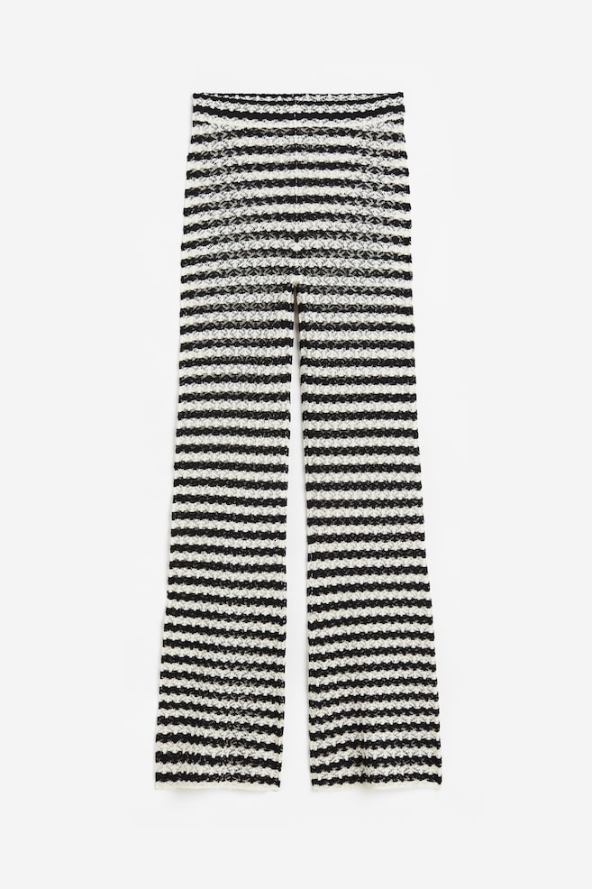 Crochet-look beach trousers - Black/Striped - 2