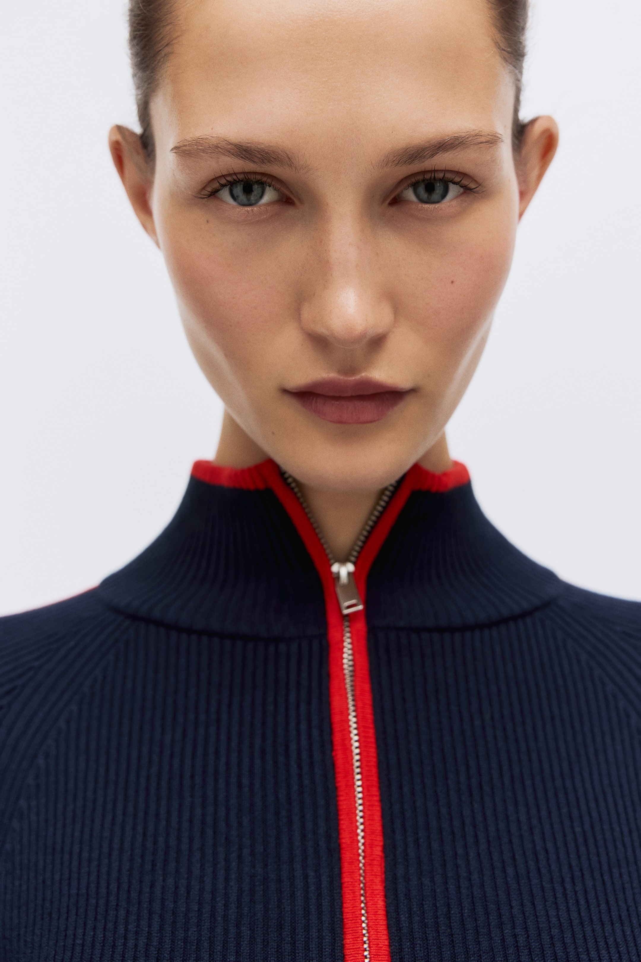 Büyük resmi görüntüle: Lastik Örgülü ve Yarım Fermuarlı Kazak - Lacivert - KADIN | H&M TR 1