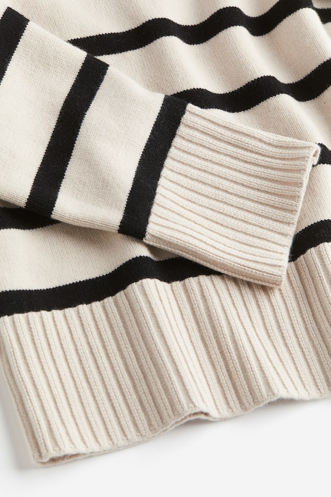 Loose-fit jumper - Light beige/Striped/Dark grey/Striped/Black/Striped - 3