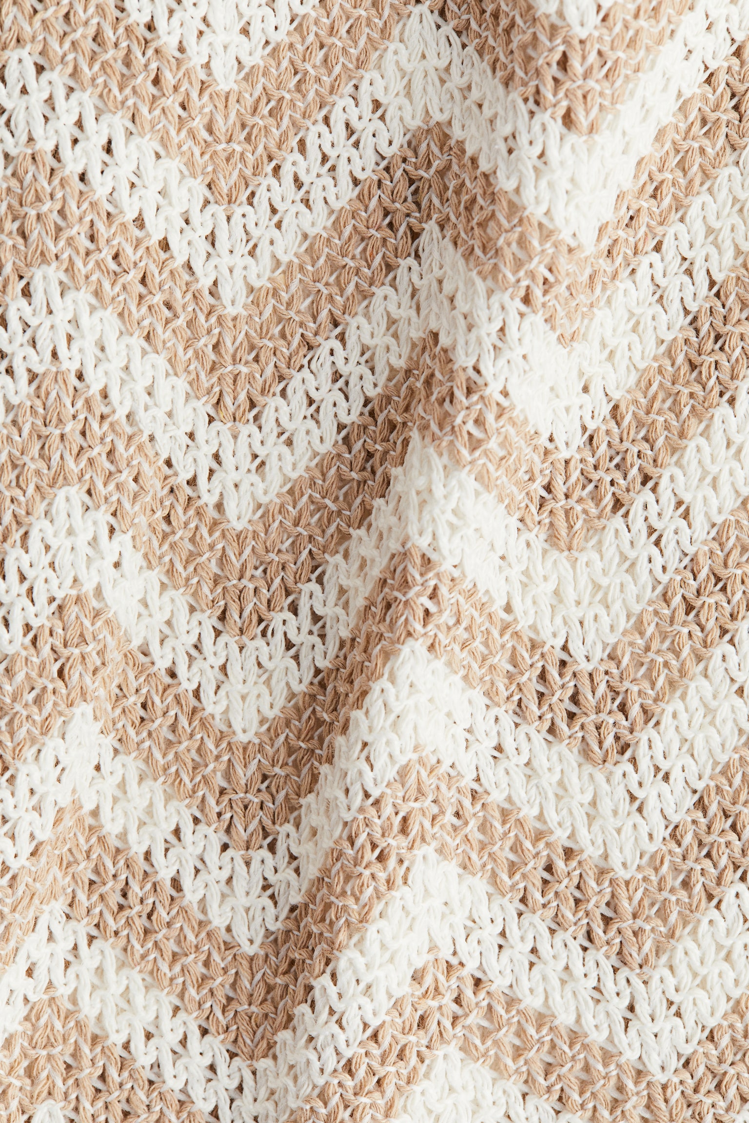 Женский жилет H&M Tie-Front Jacquard-Knit Vest, цвет: Бежевый — фото 2