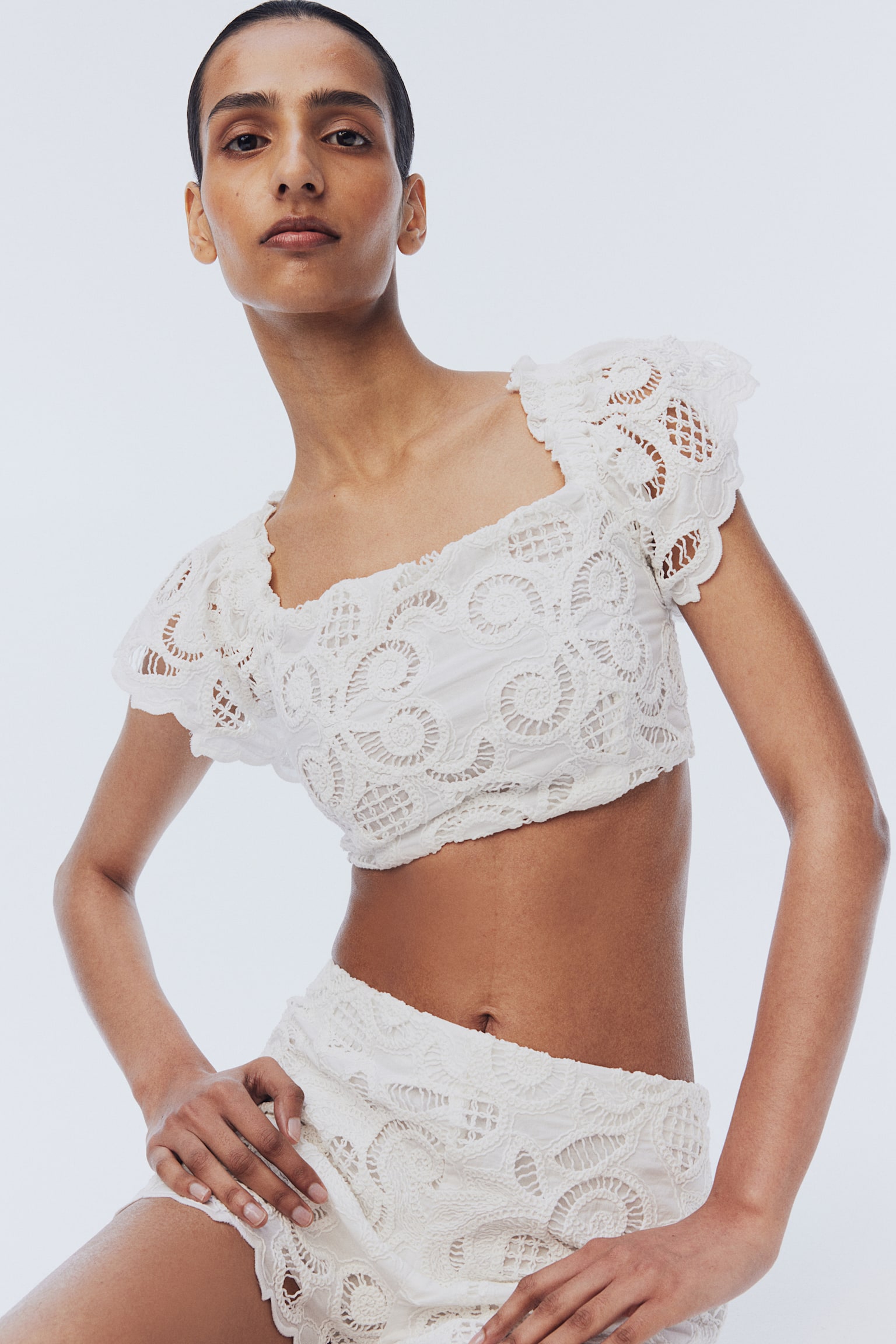 Embroidered cropped top - White - 2