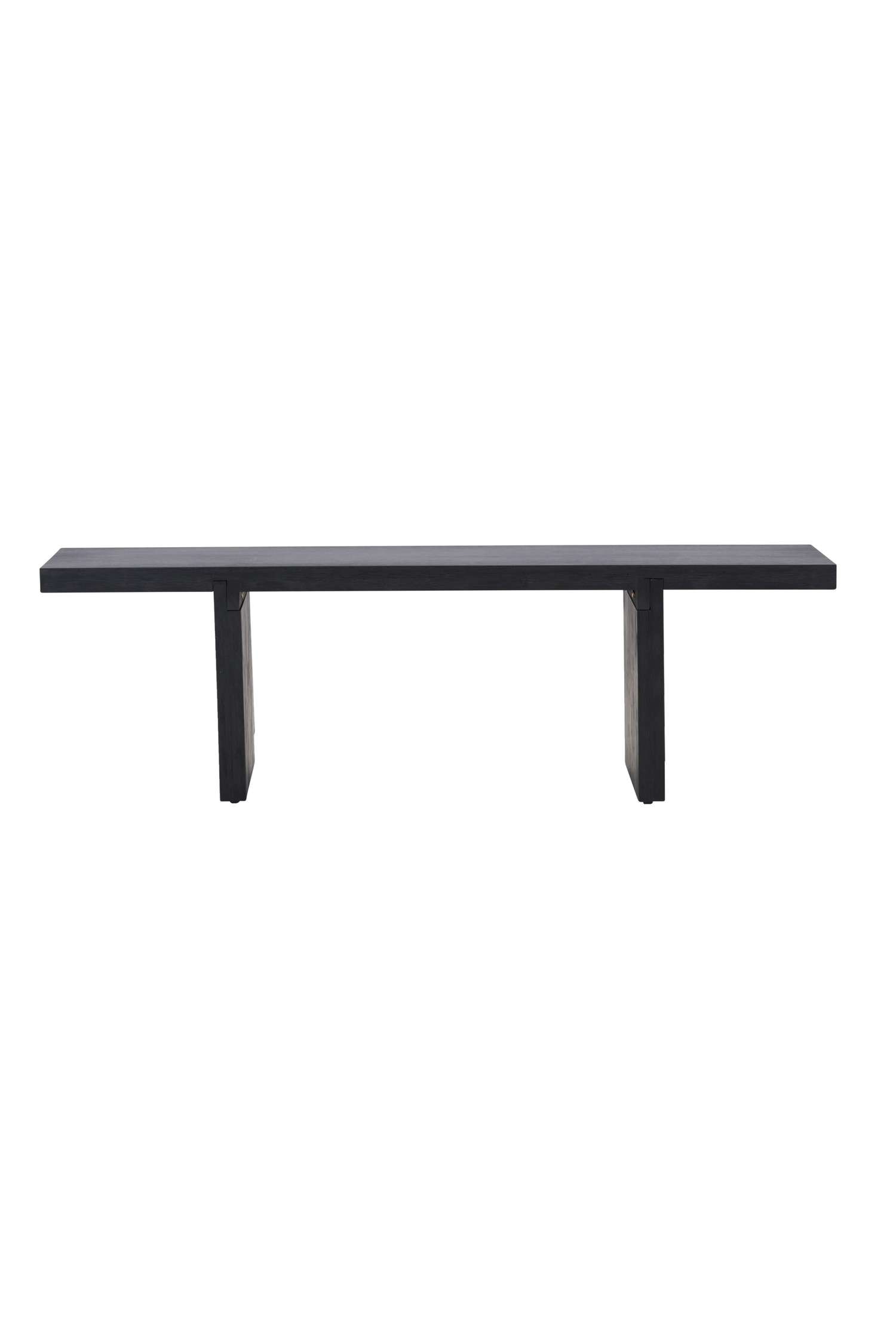 Una mesa de centro rectangular de madera negra se apoya sobre dos gruesas patas de losa empotradas, mostrando un diseÃ±o minimalista con un tablero plano y texturizado.