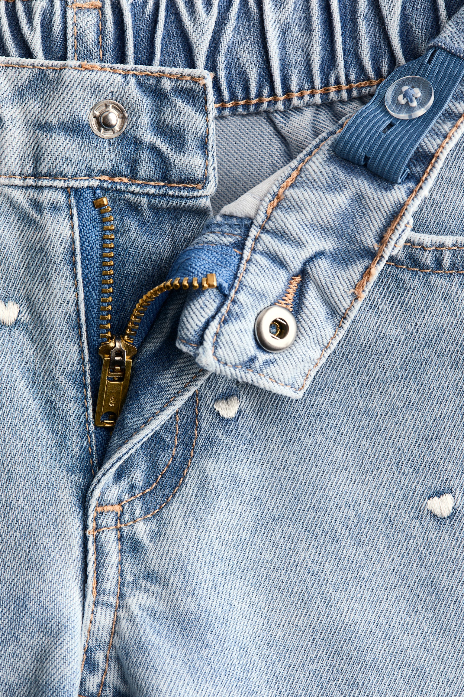 Jeans med motiver og vide ben - Lys denimblå/Hjerter/Lys denimblå/Sløjfer/Denimblå/Blomstret - 4