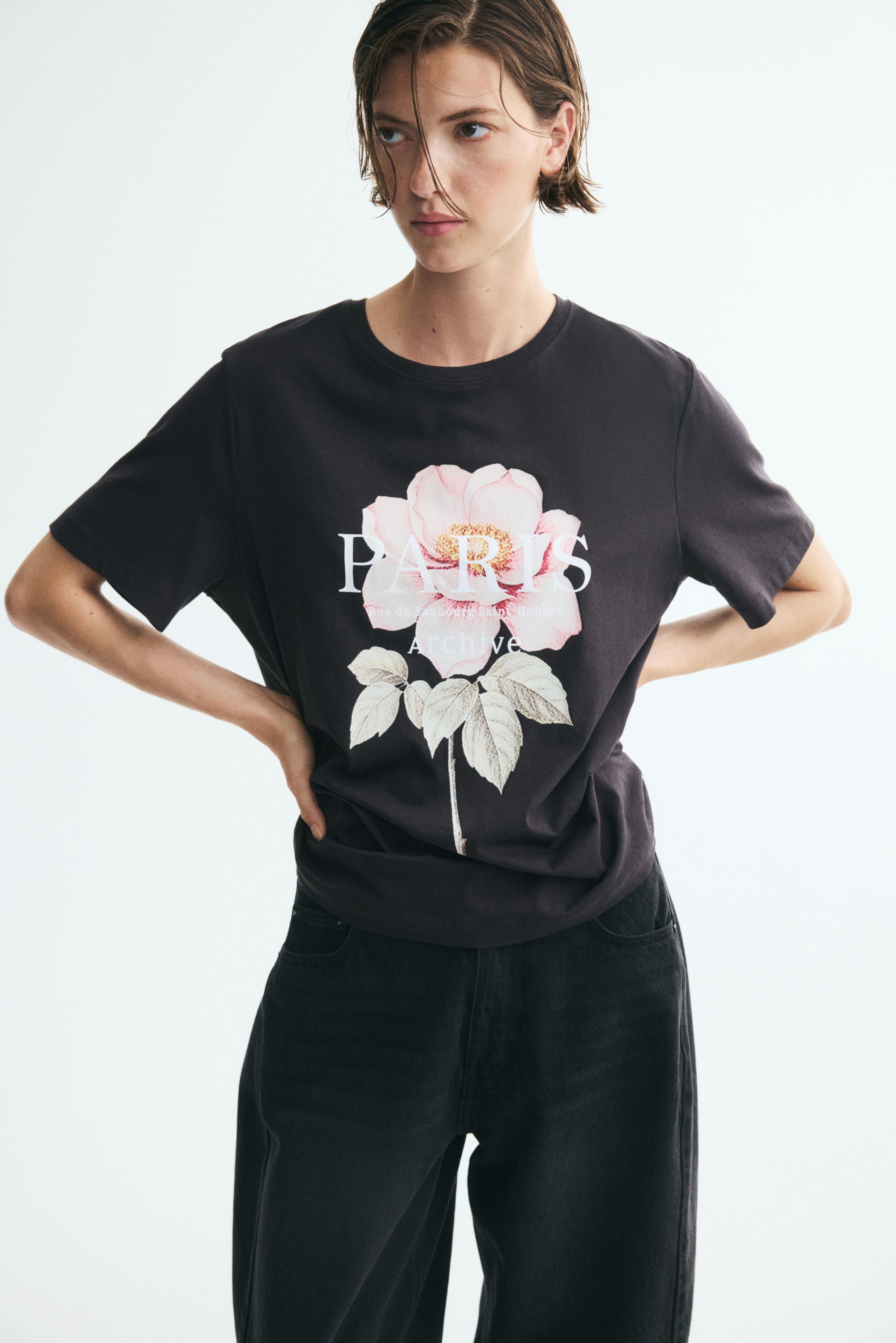 View larger image: Printed T-shirt - Black/Flower - Ladies | H&M IN 1