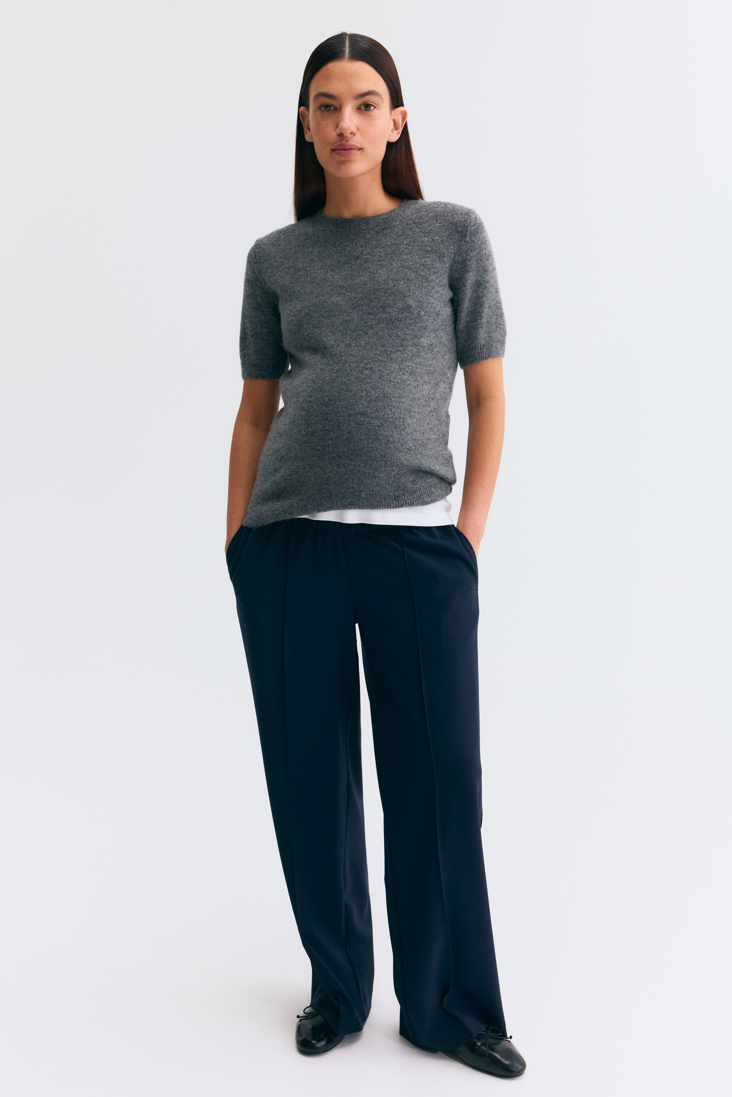 MAMA Before & After Wide crease-detail trousers - Navy blue/Dark brown