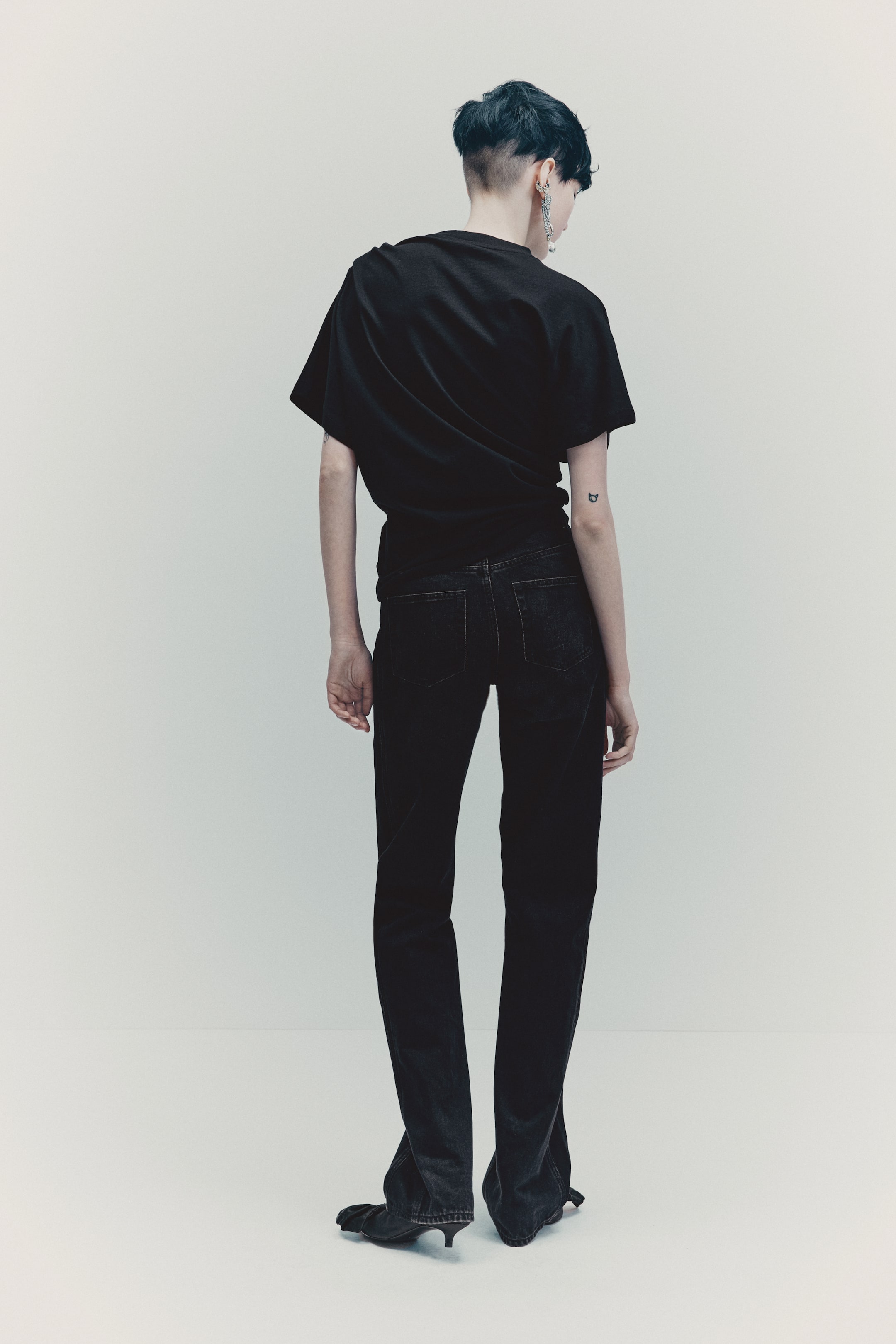 查看大圖: 垂墜感T恤 - 黑色 - Ladies | H&M 4