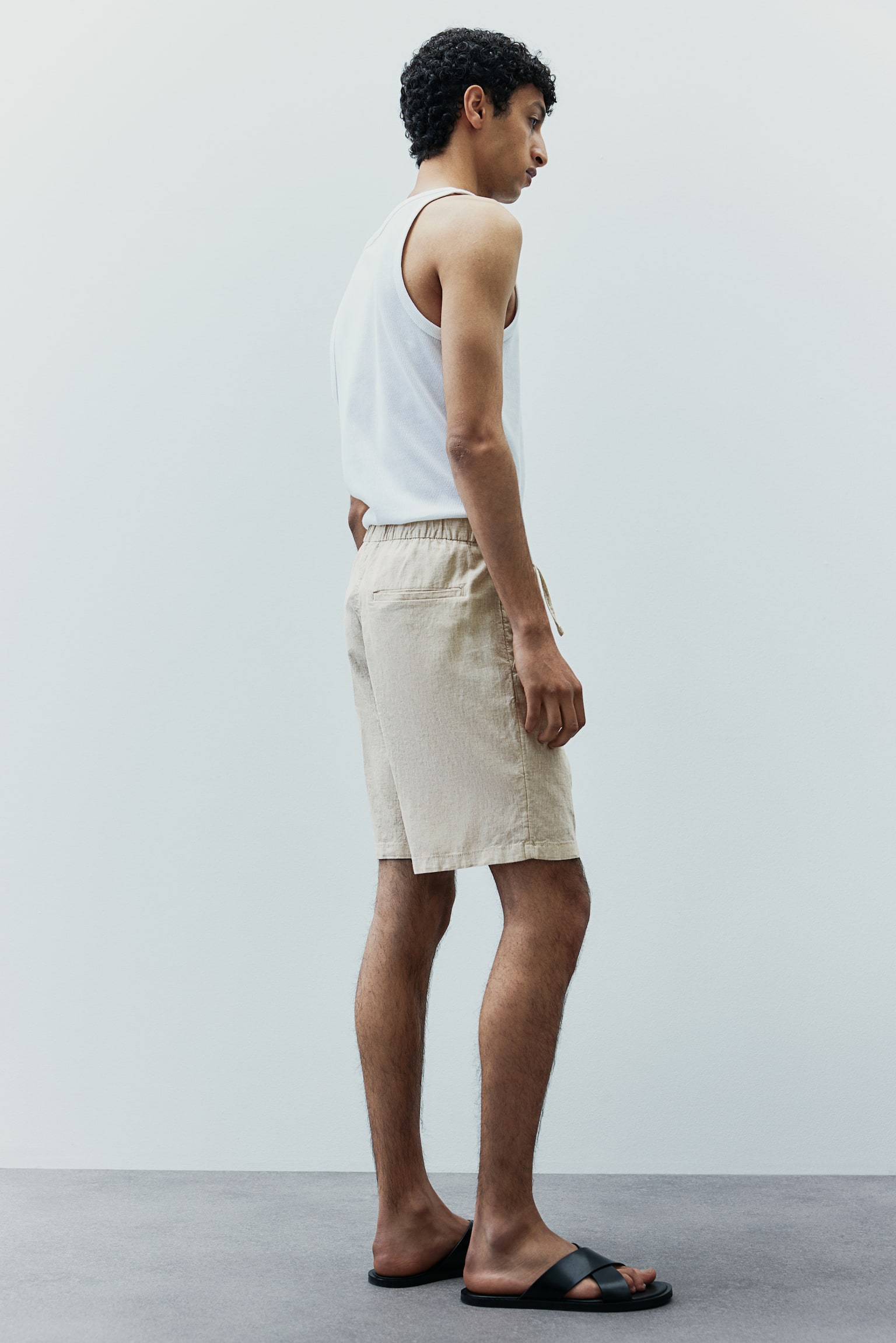 Regular Fit Linen-blend shorts - Light beige/Light grey/Black/White/Dark blue - 6