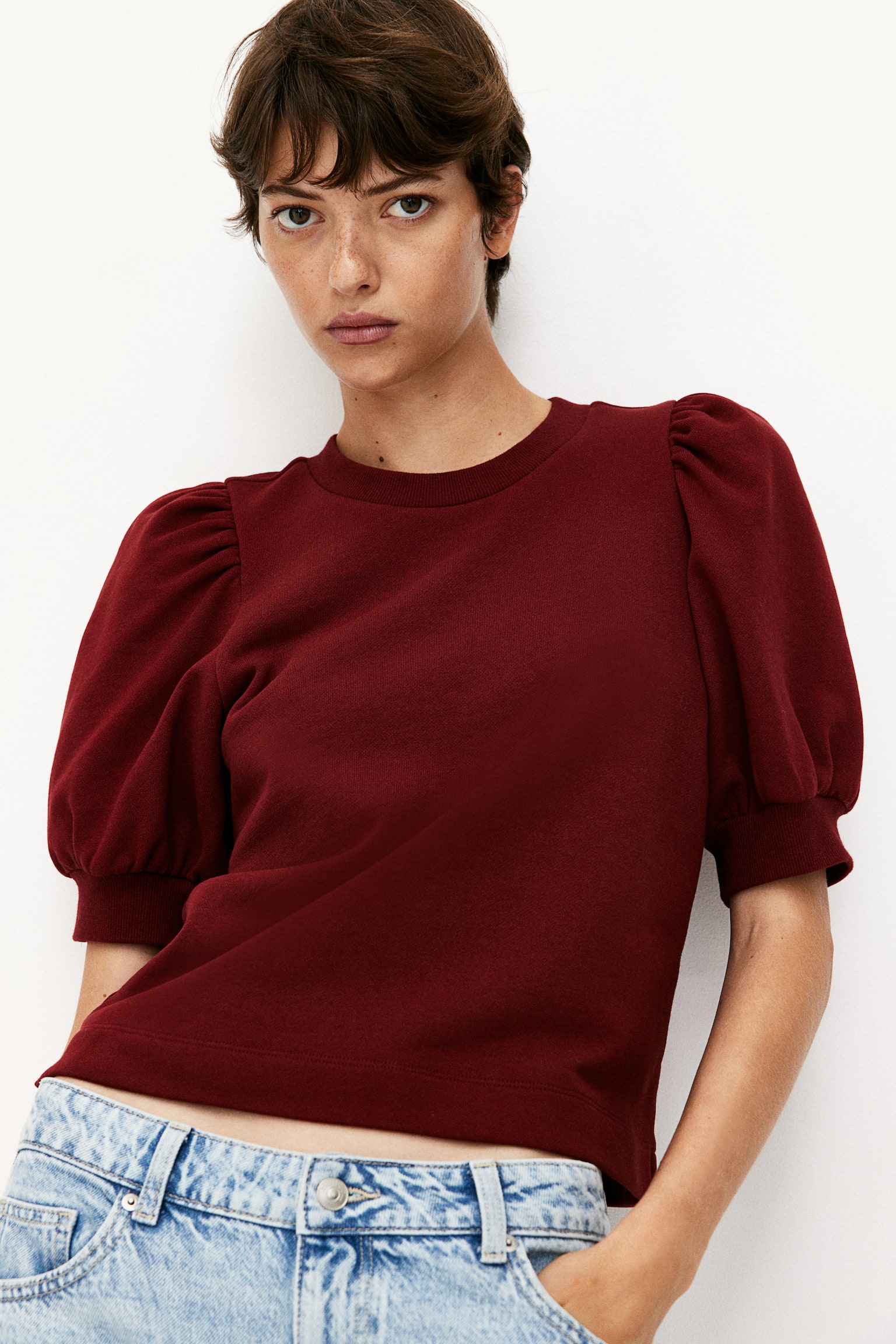 Puff-sleeved top - Burgundy/Black/White striped/Black/White striped/Beige/Light blue/White - 1