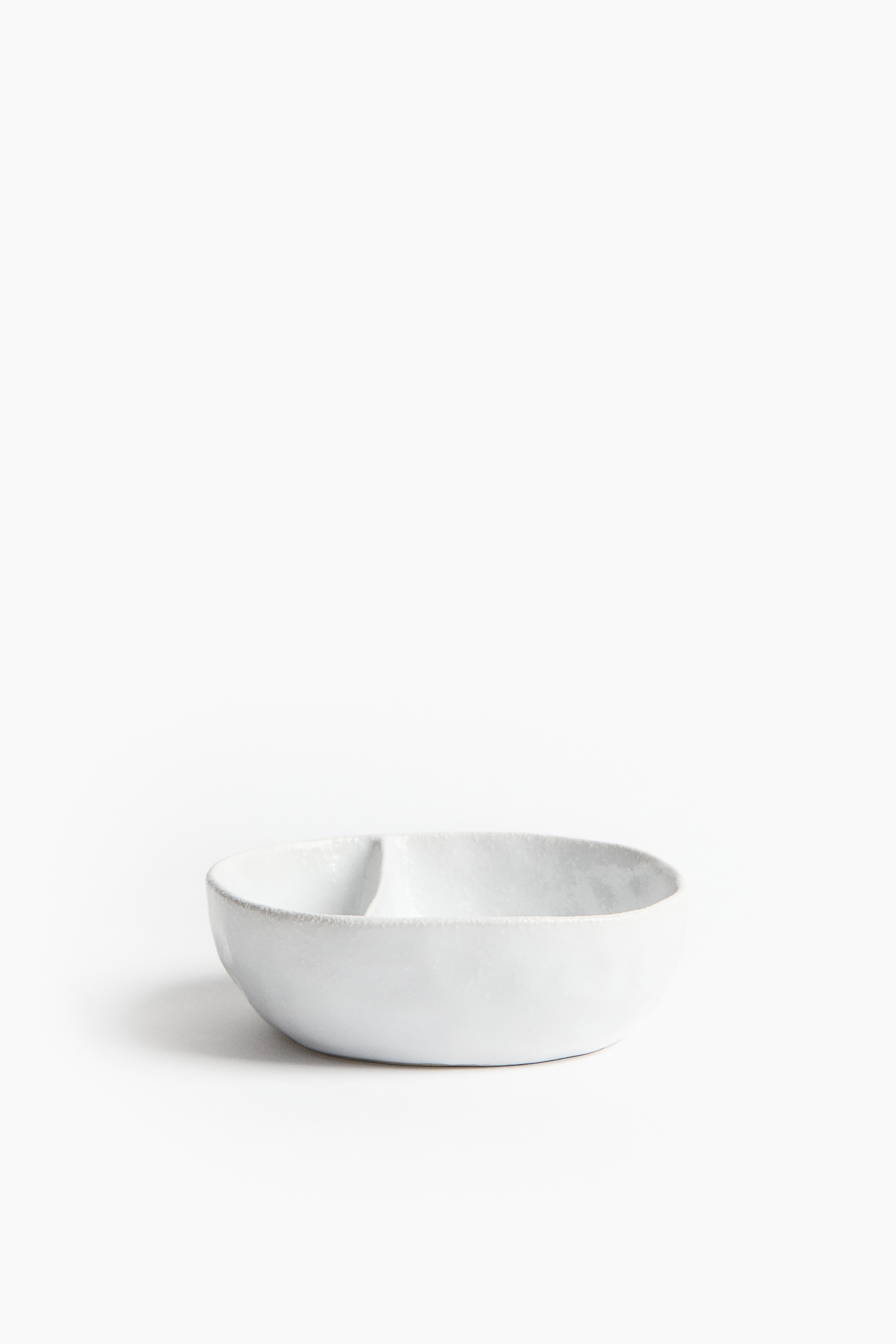 Speckled serving bowl - White