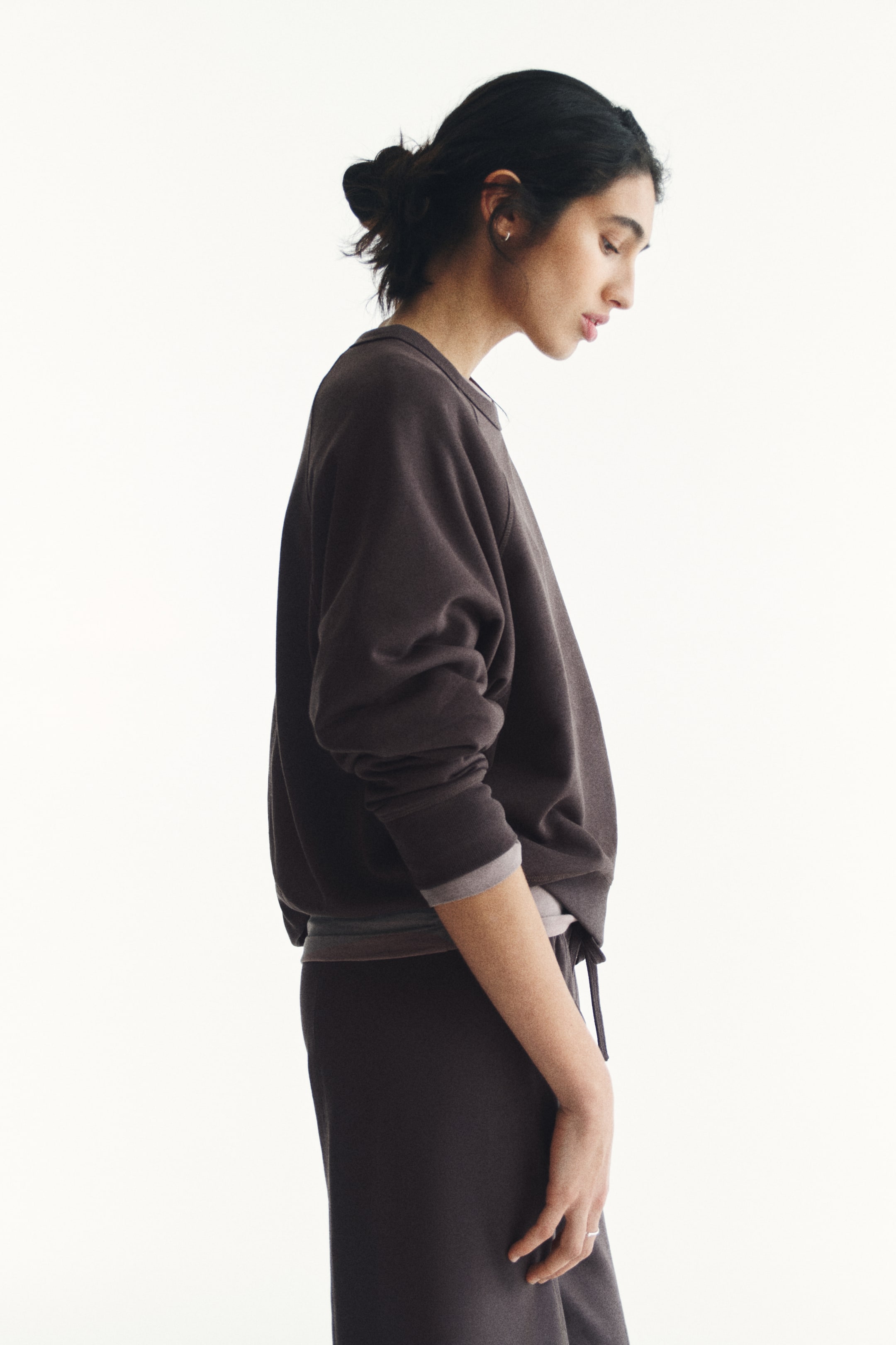 Женские худи H&M Raglan-Sleeved Sweatshirt — фото 4
