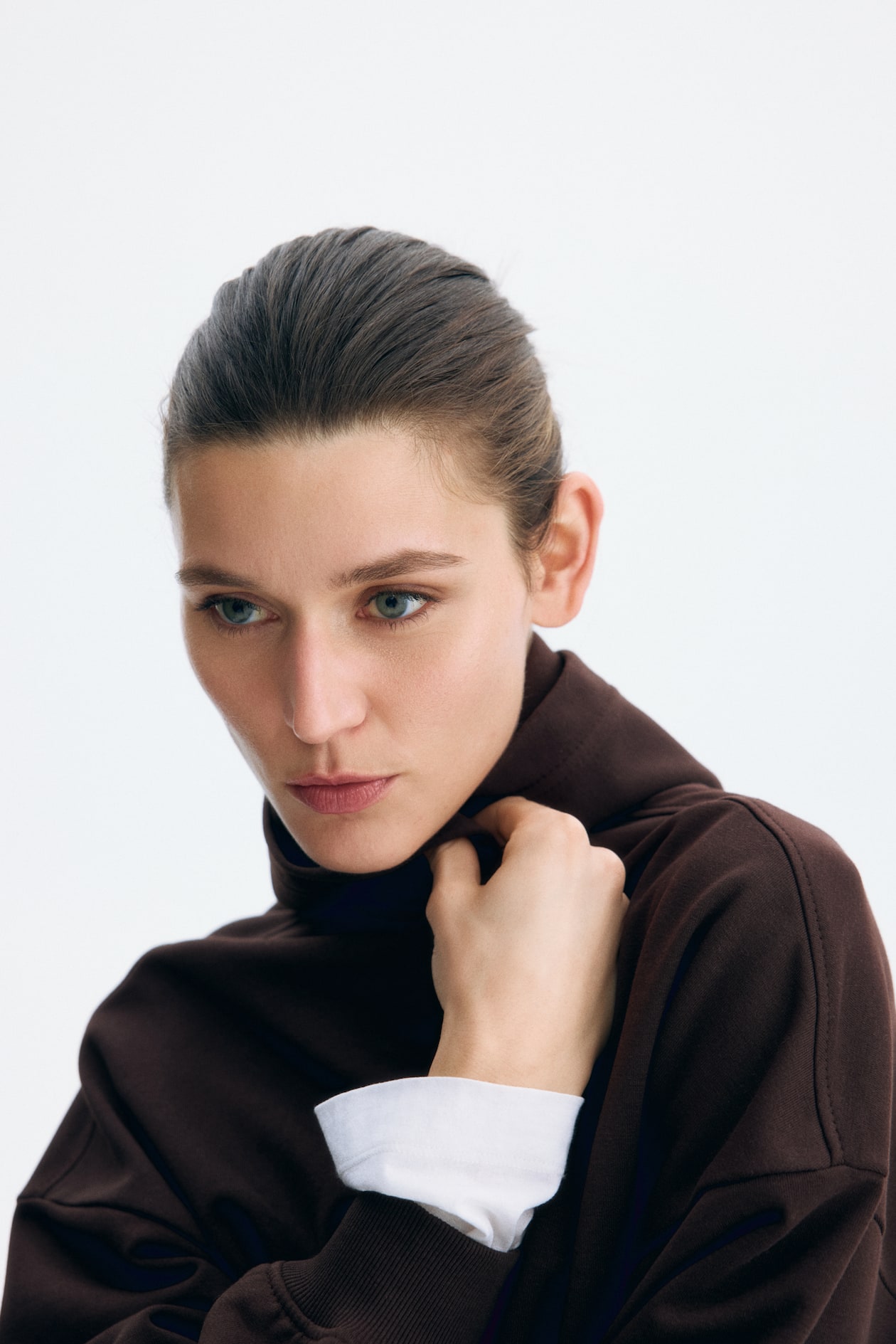 Short Hooded Jacket - image 2
