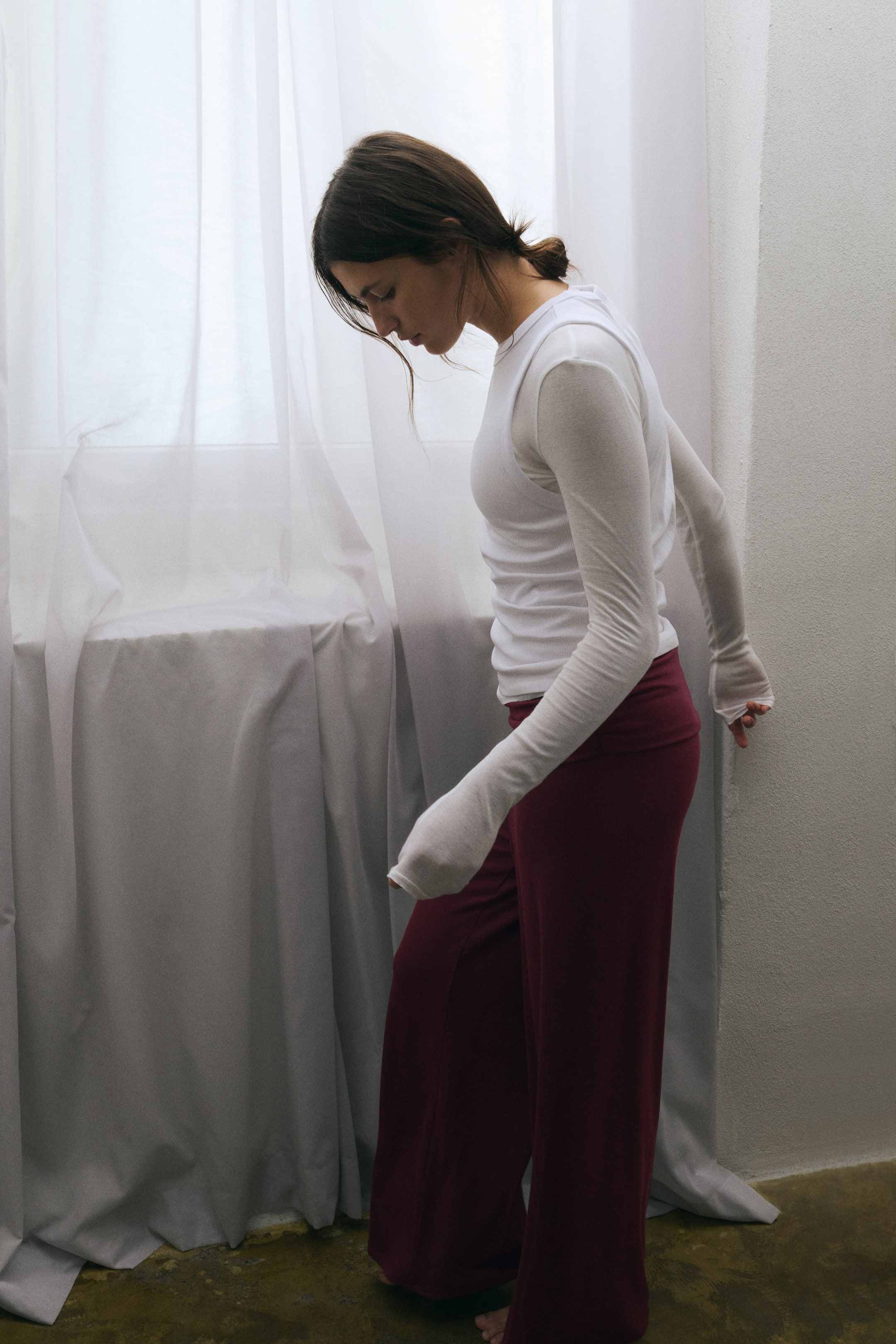 Nagyobb kép megtekintése: Sportnadrág lehajtott derékkal - Világos burgundivörös - NŐI | H&M HU 4