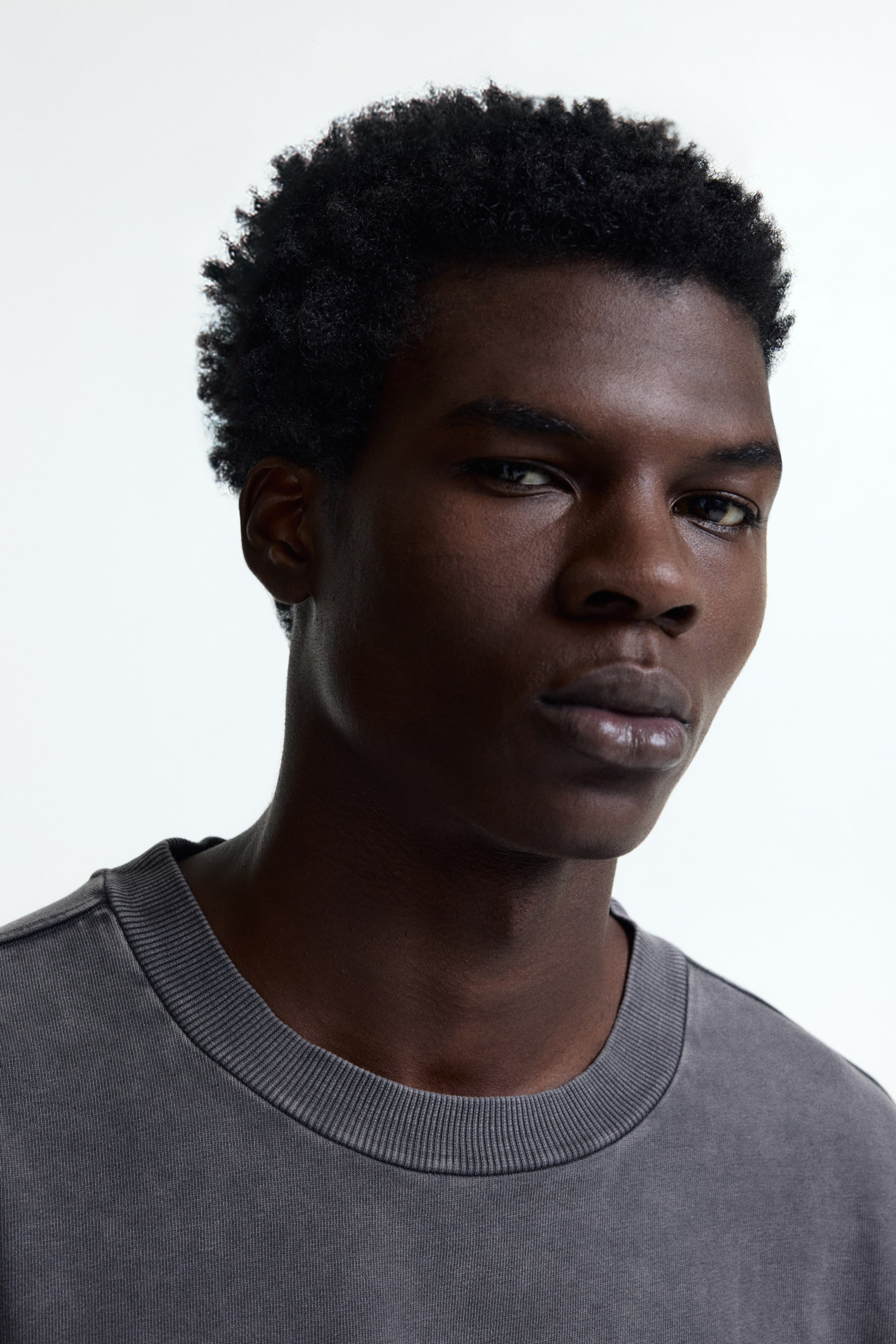 Agrandir l'image: Oversized Fit T-shirt - Gris foncé - HOMME | H&M CH 3