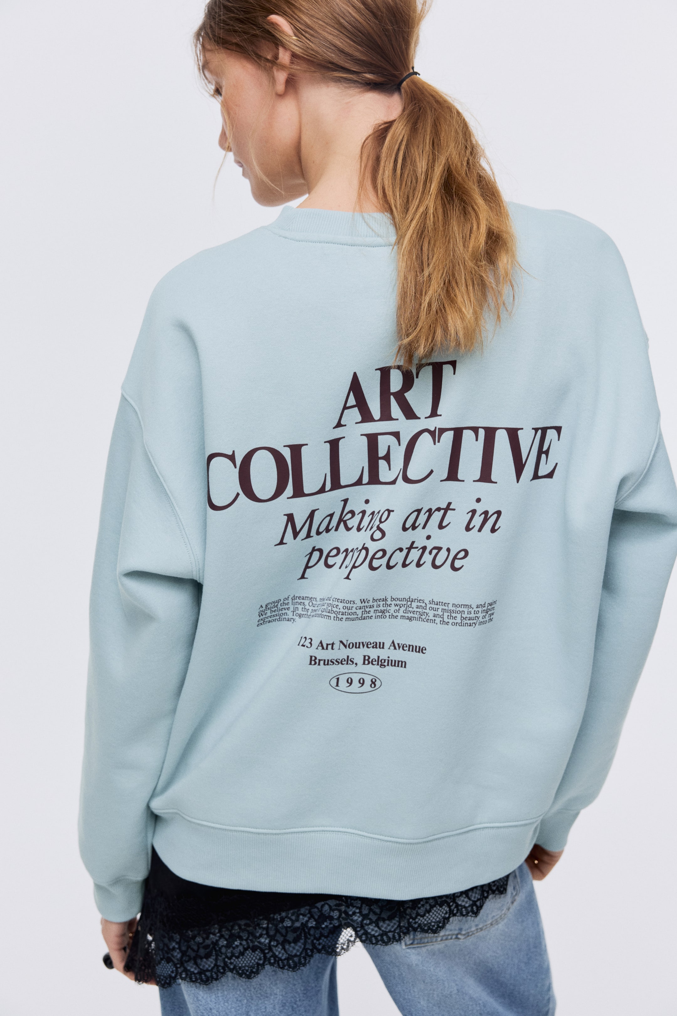 이미지 확대 보기: 레터링 디테일 스웨트셔츠 - 라이트 터쿼이스/Art Collective - 여성 | H&M KR 1
