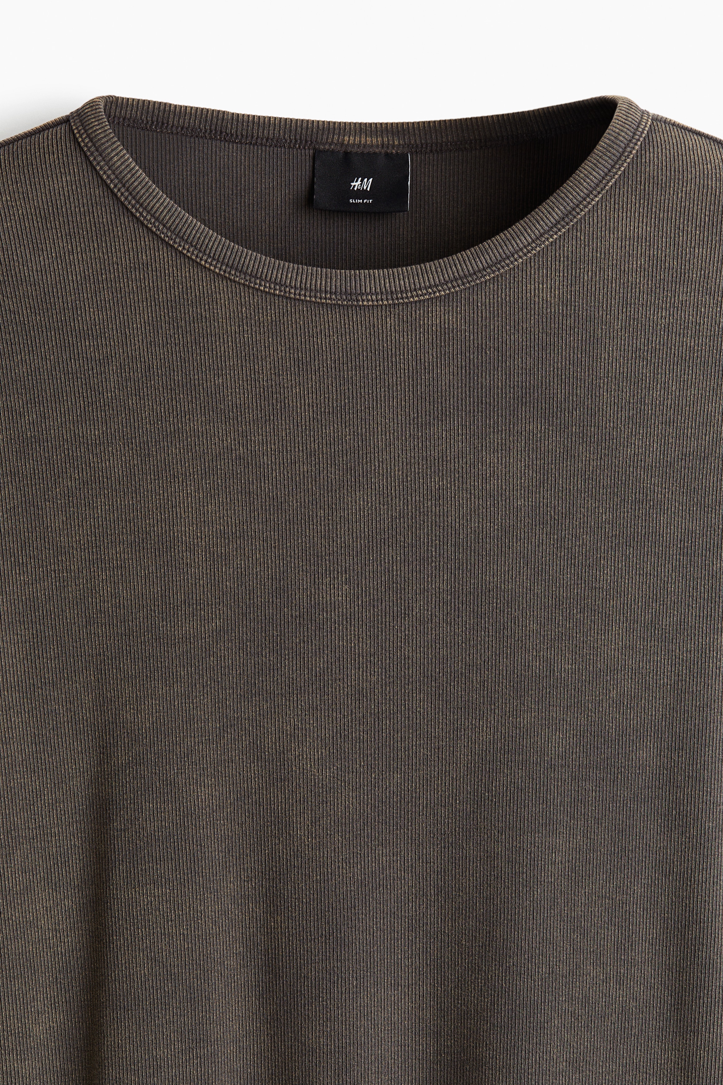 Slim Fit ribbed top