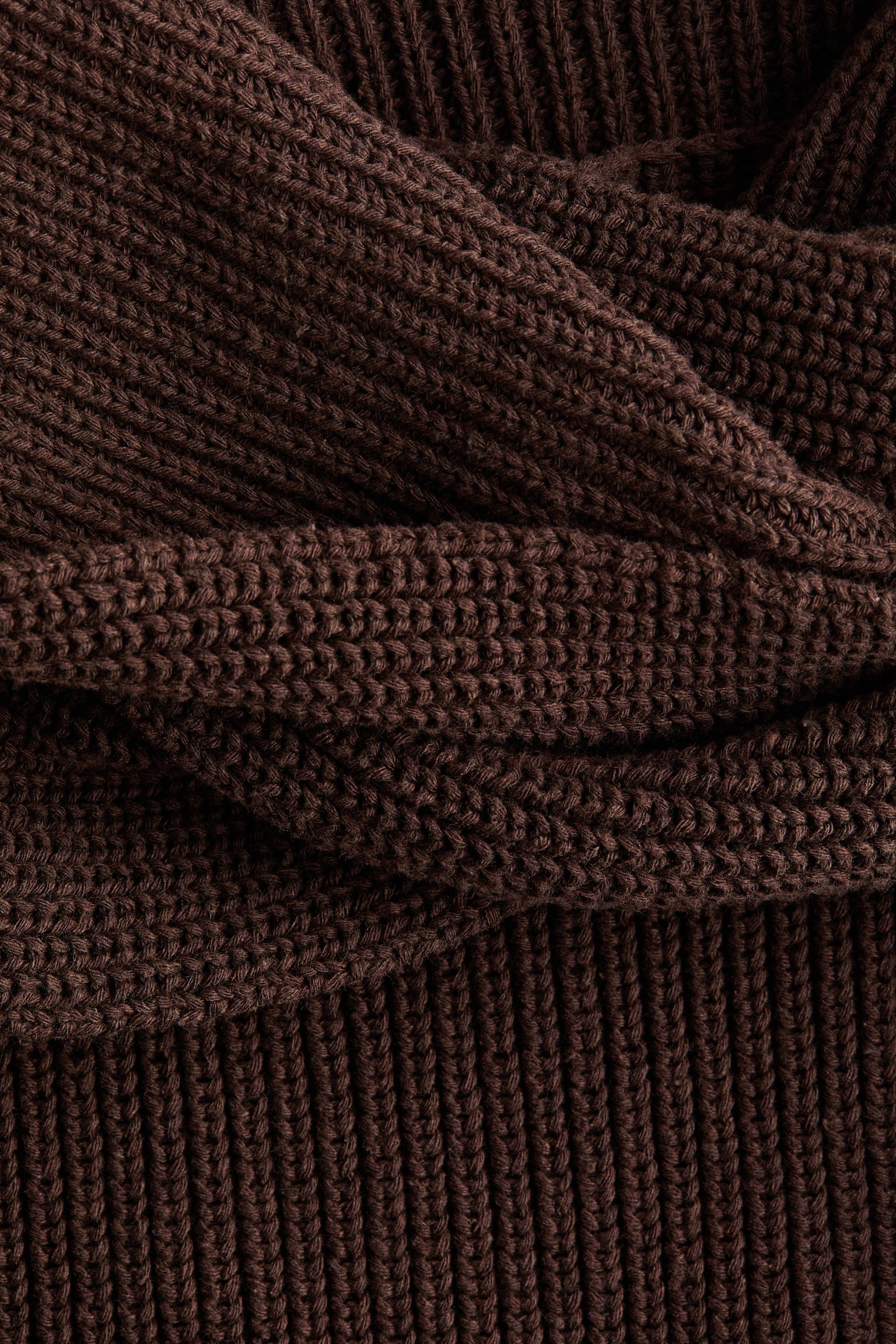 Светр із відкритими плечима - Темно-коричневий - 3