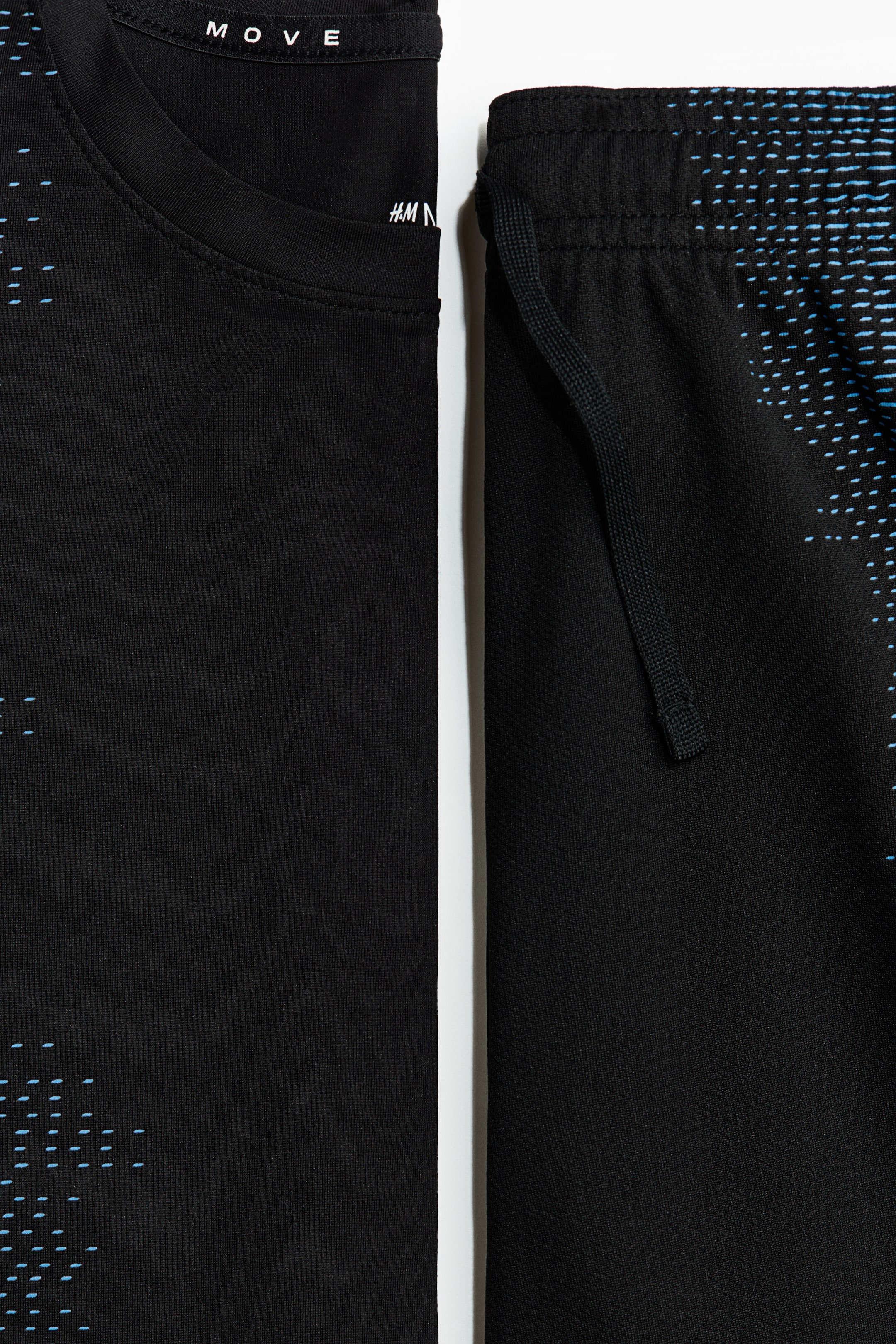 Näytä suurempi kuva: Kaksiosainen jalkapallosetti DryMove™ - Musta/Kuviollinen - Kids | H&M FI 3