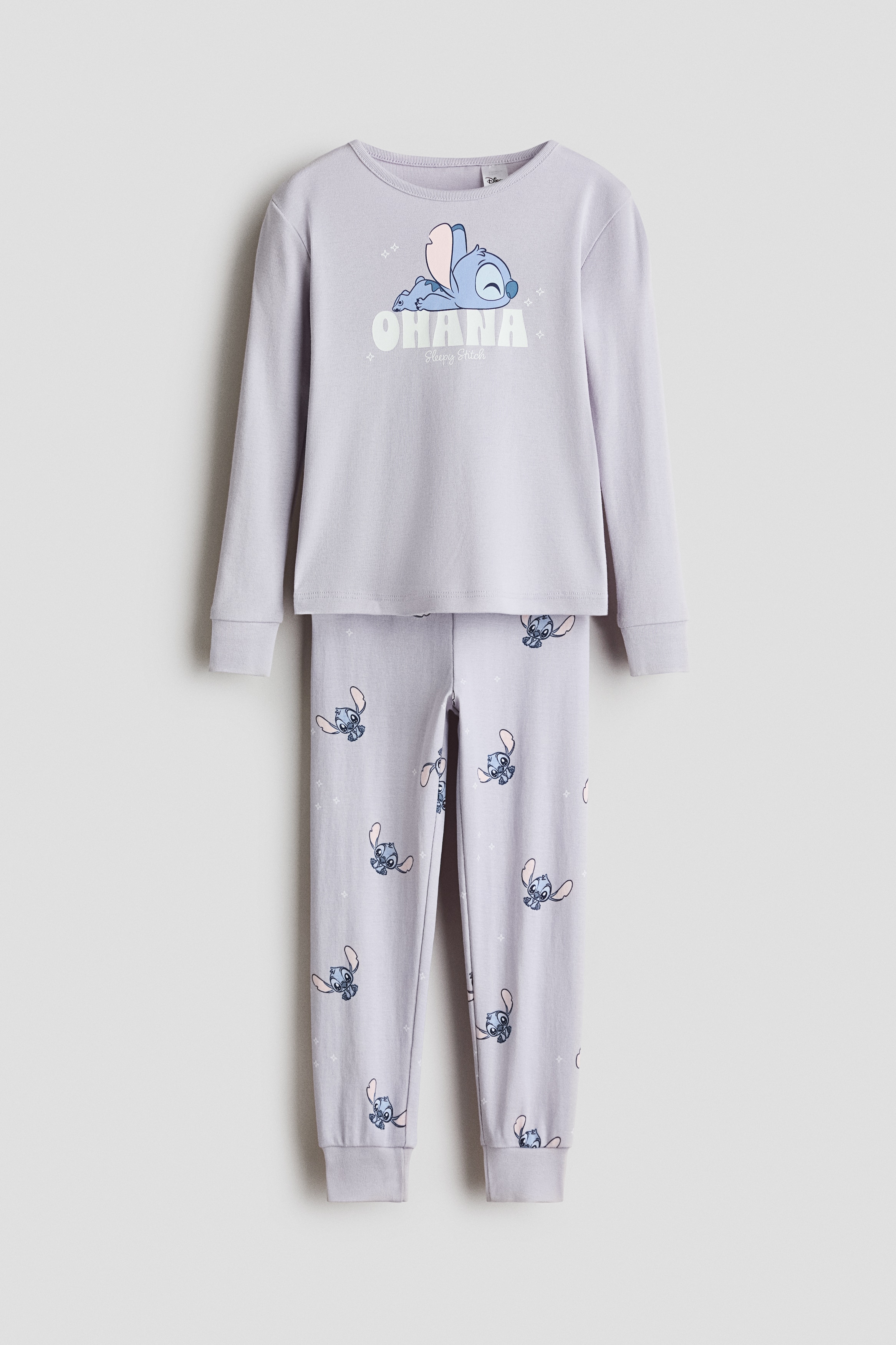Snug-Fit Printed Cotton PajamasModel