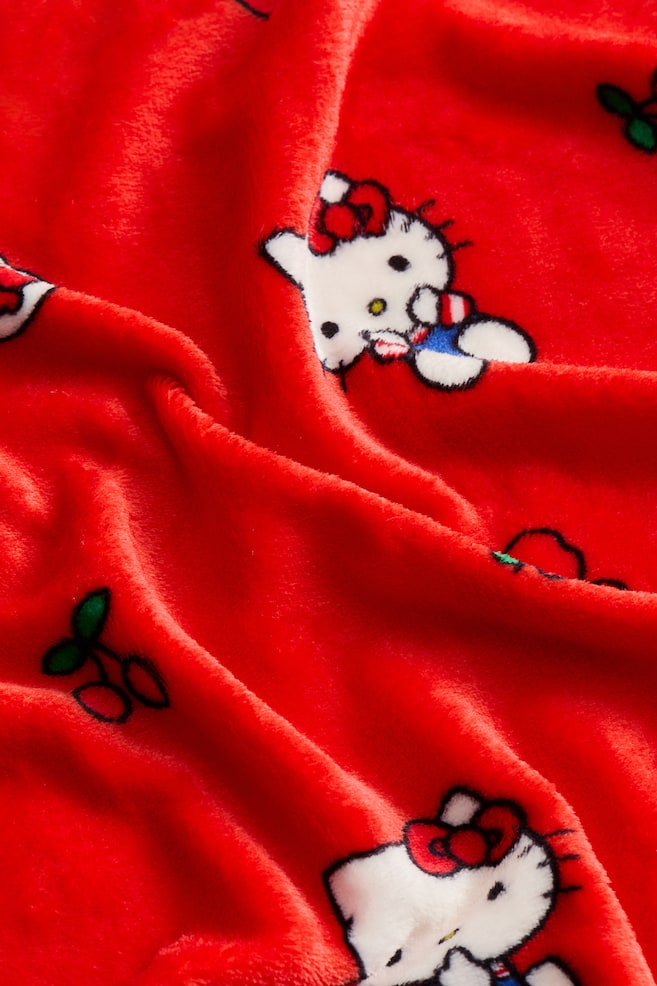Gemustertes Fleeceplaid - Rot/Hello Kitty - 4