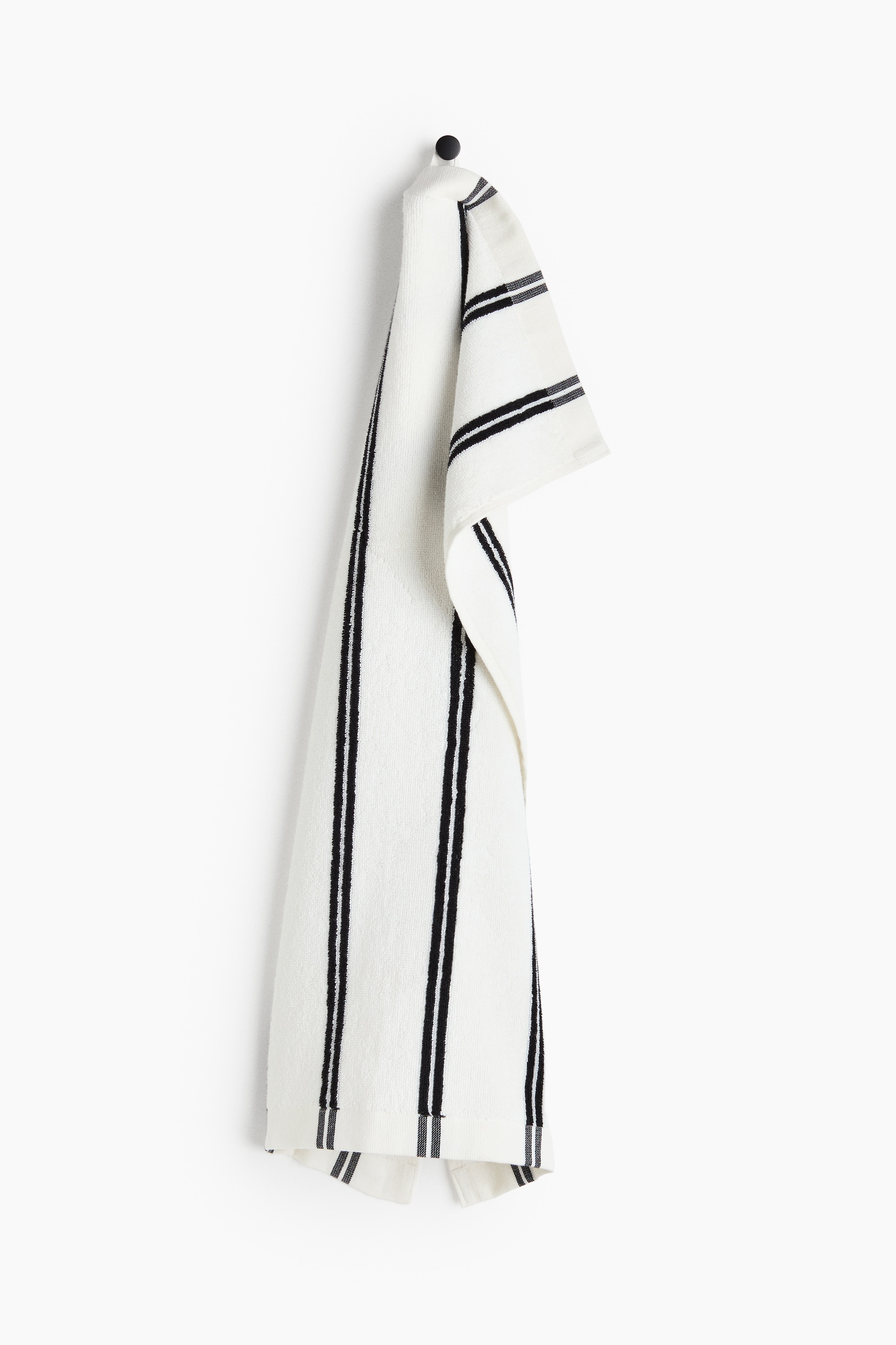 Striped hand towelModel