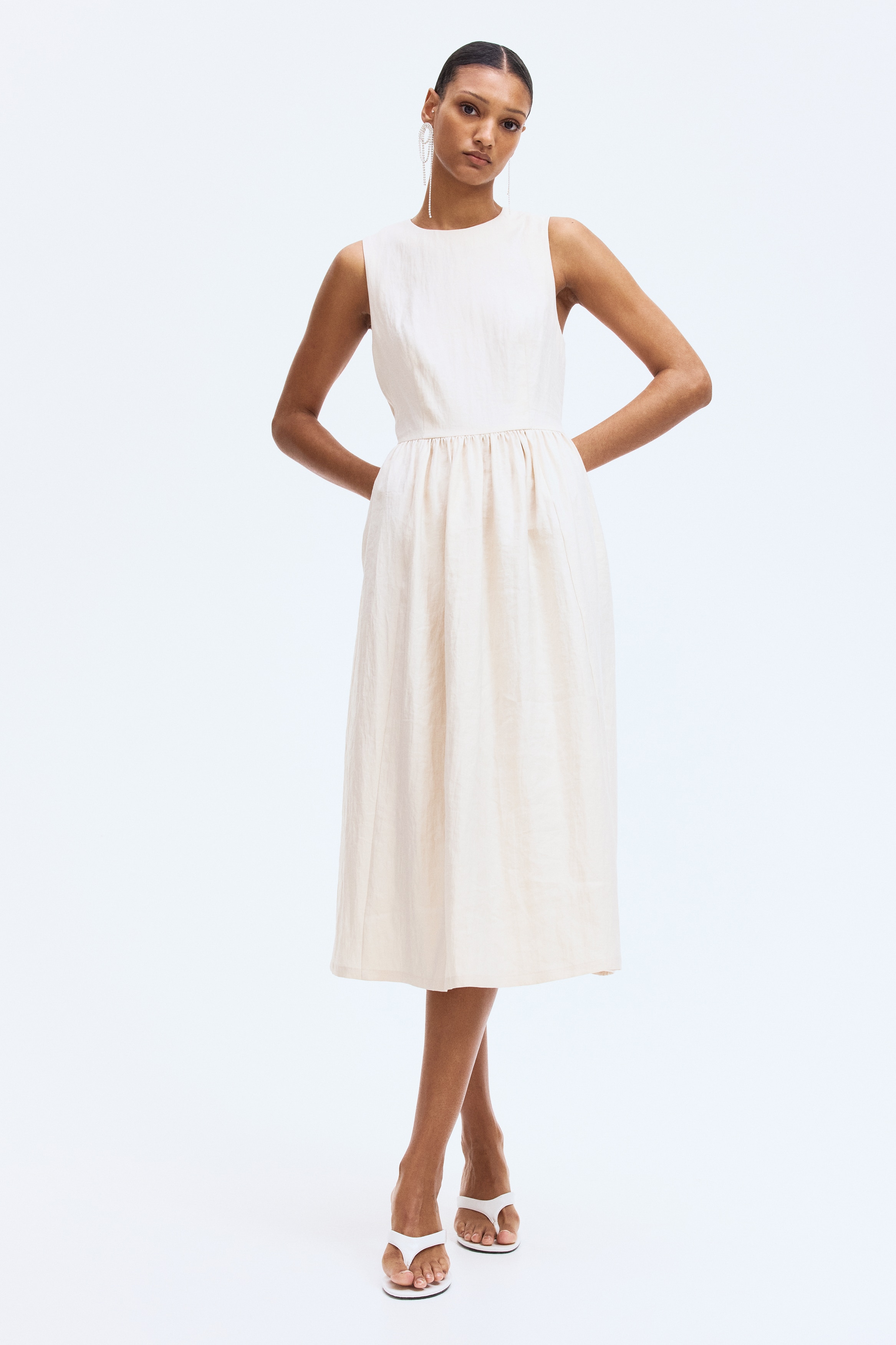 Sleeveless twill dress