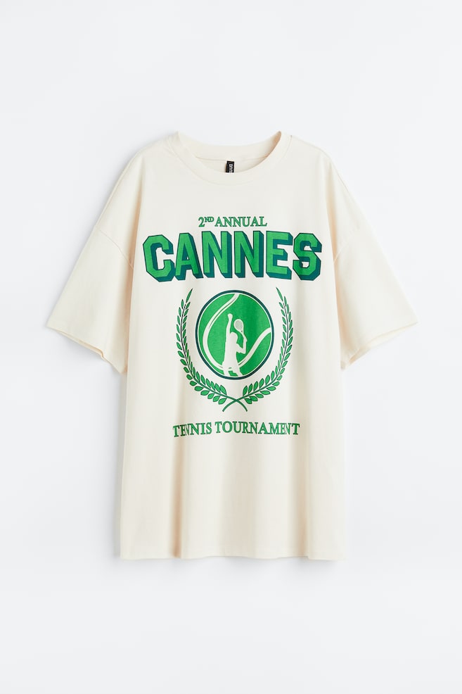 Oversized T-shirt med tryk - Creme/Cannes/Mørkegrå/Hjerter/Sort/Supernova/Hvid/Surfin' Waves/dc/dc/dc/dc/dc/dc/dc - 2