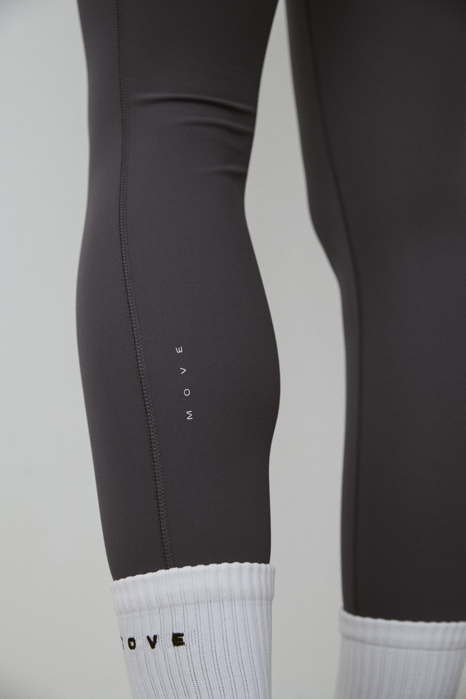Running leggings with ShapeMove™ - Dark grey - 8