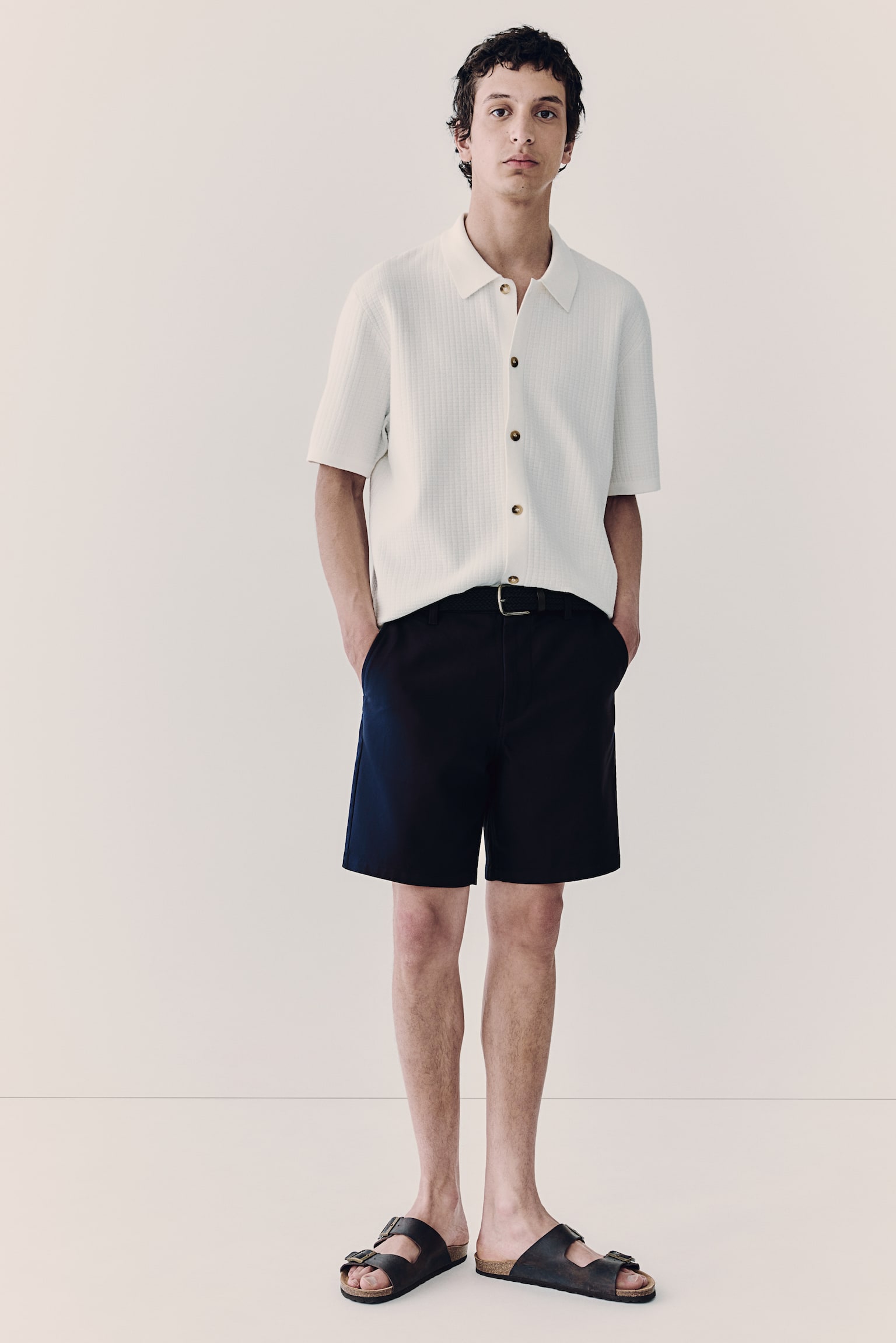 Regular Fit Chino shorts - Navy blue/White/Beige - 4