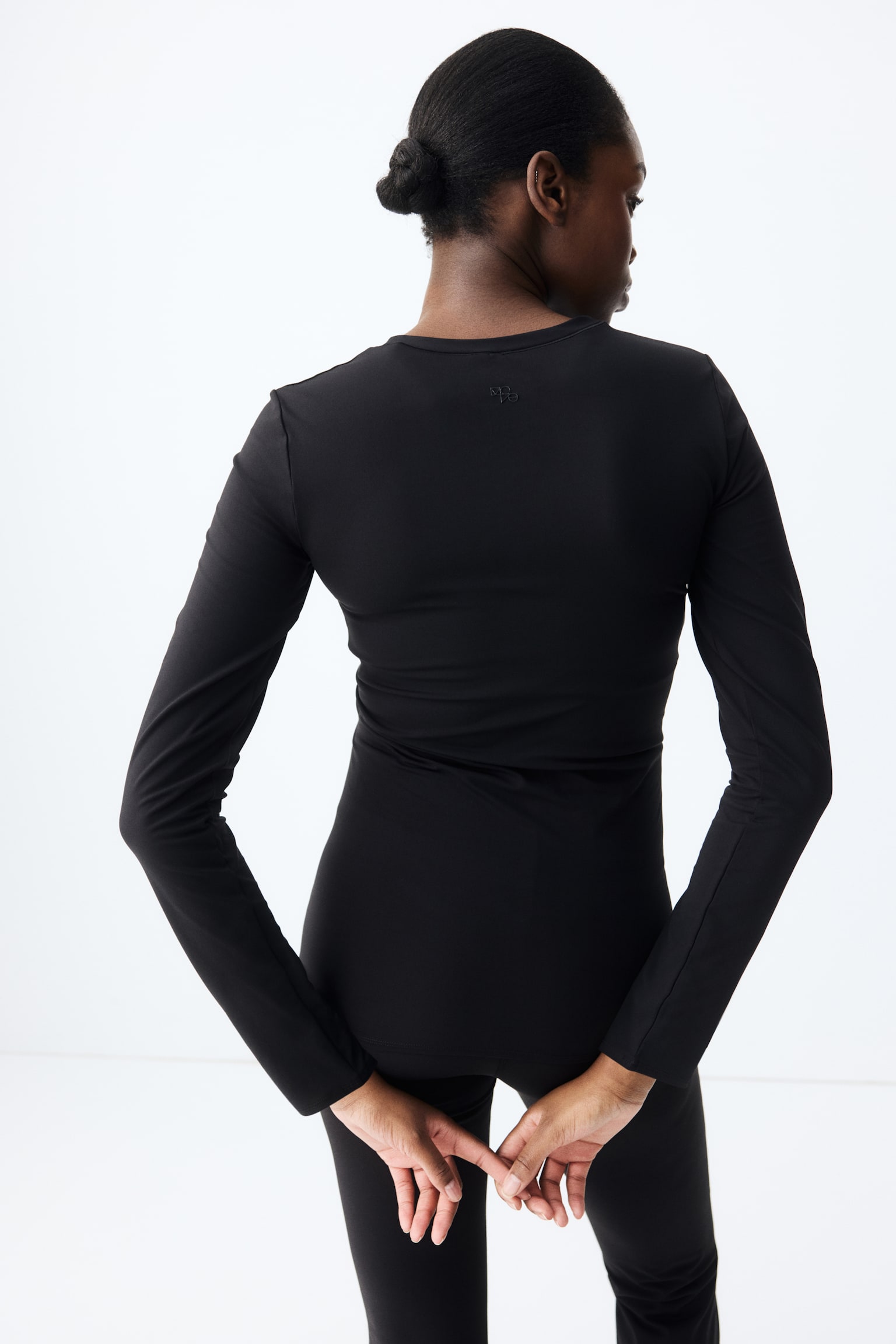 Женский топ H&M Mama Long-Sleeved Sports Top, цвет: Чёрный — фото 4