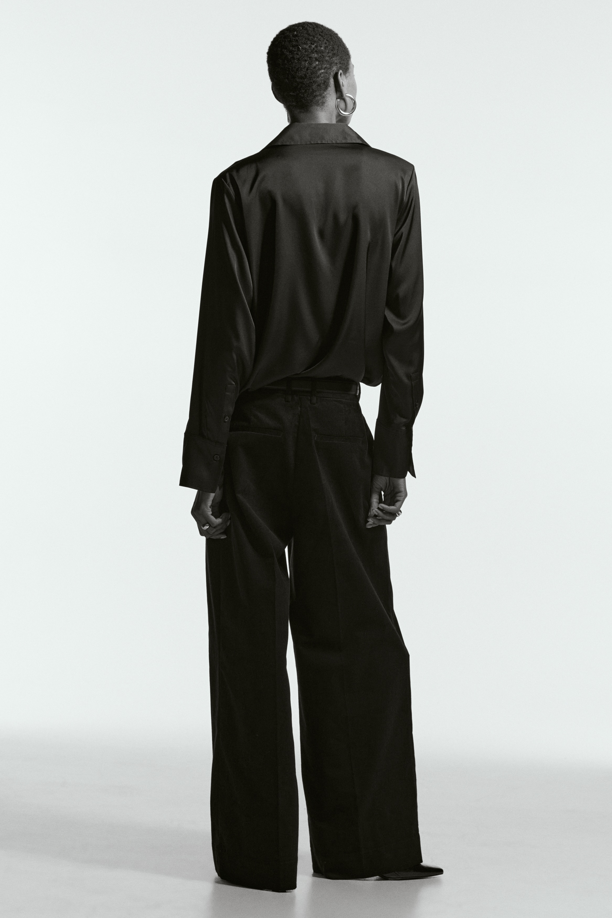 Wide corduroy trousers
