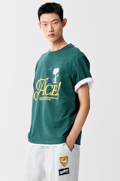 ルーズフィット プリントTシャツ