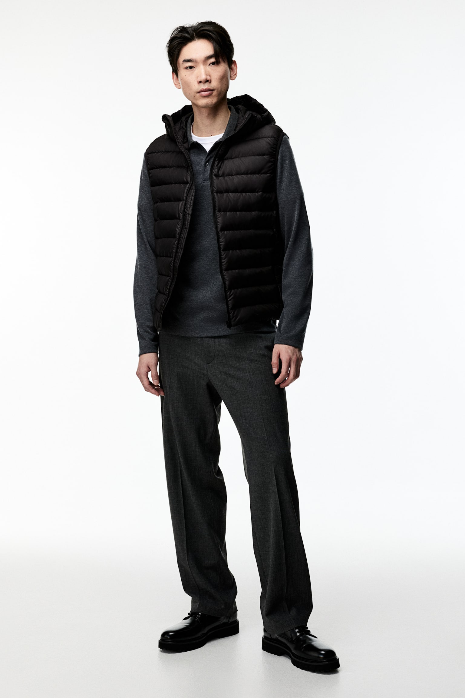 Padded lightweight puffer gilet - Black - 4