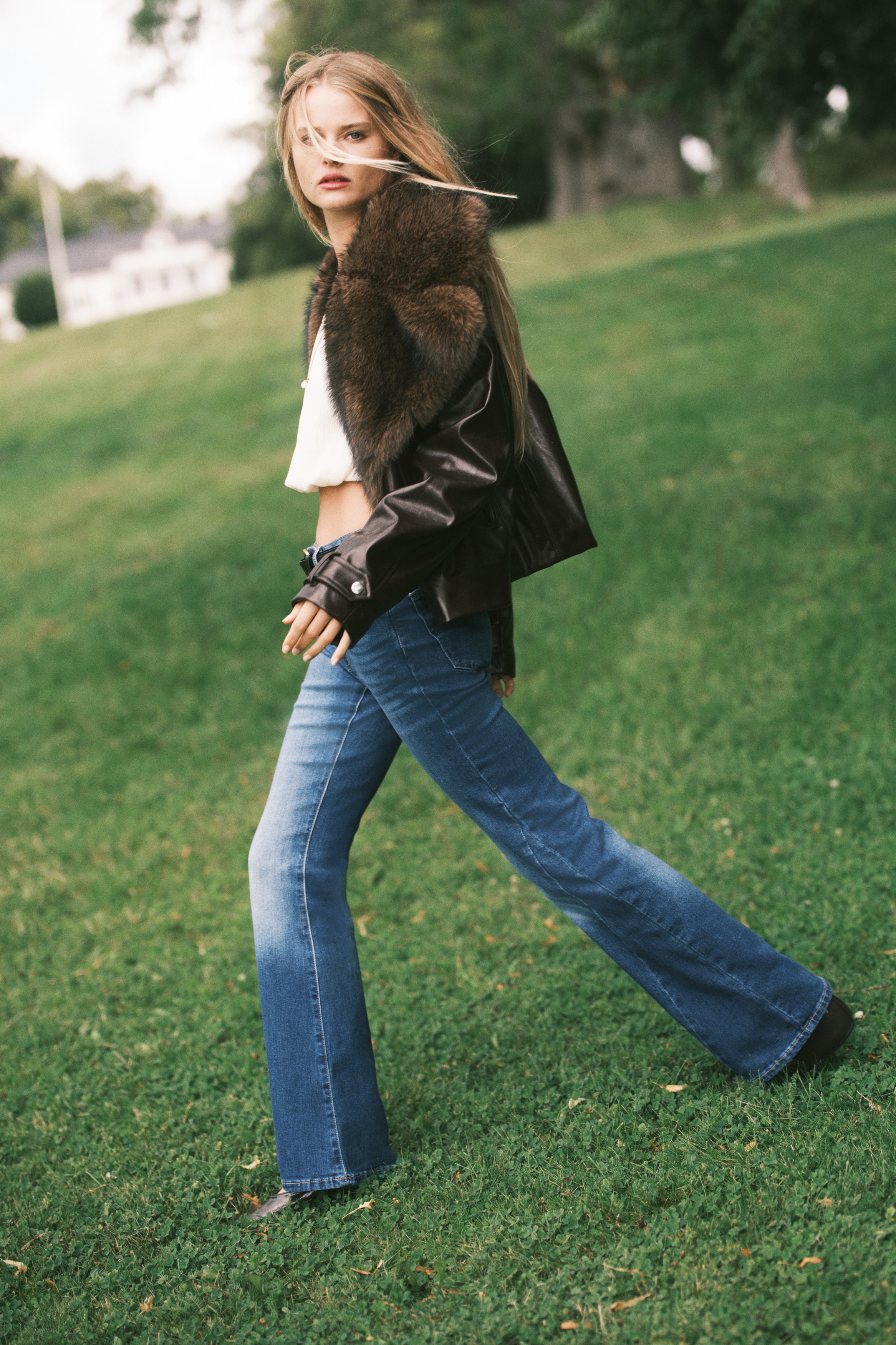 Flared High Jeans - Blu denim/Grigio lavato/Blu denim chiaro/Blu denim scuro