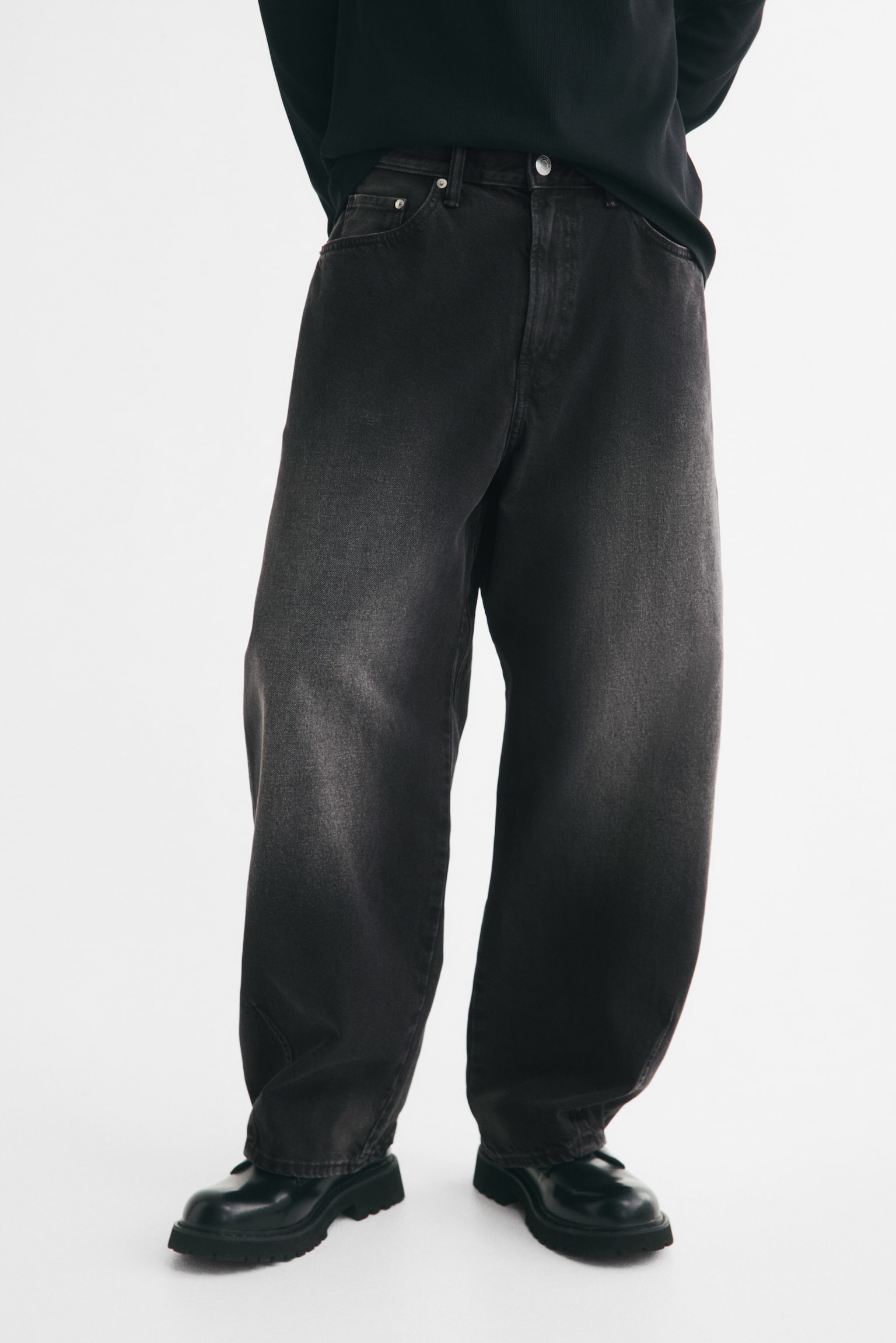 Мужские джинсы H&M Baggy Barrel-Leg, цвет: Джинсовый чёрный — фото 3
