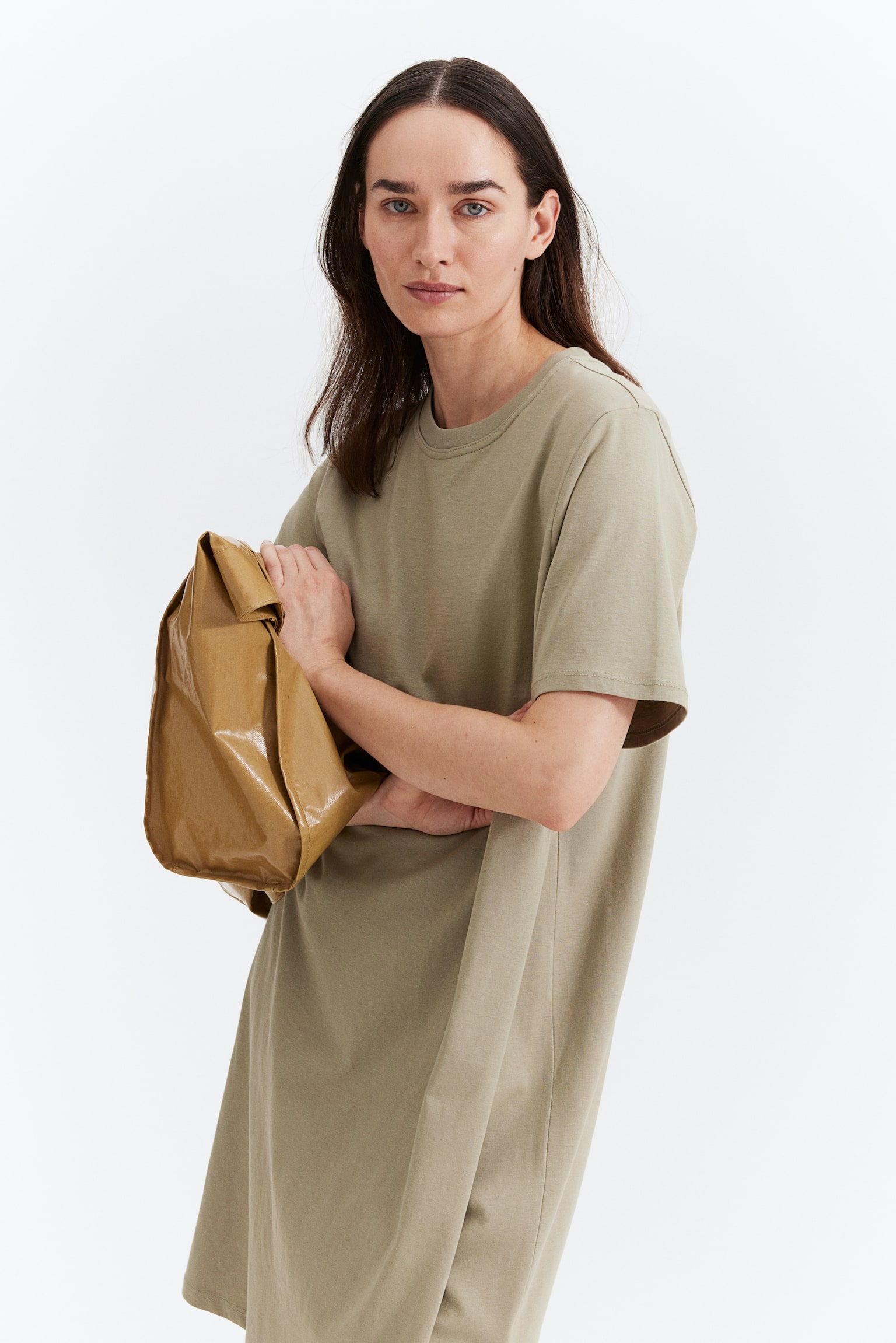 MAMA Nursing T-shirt dress - Light khaki green - 3